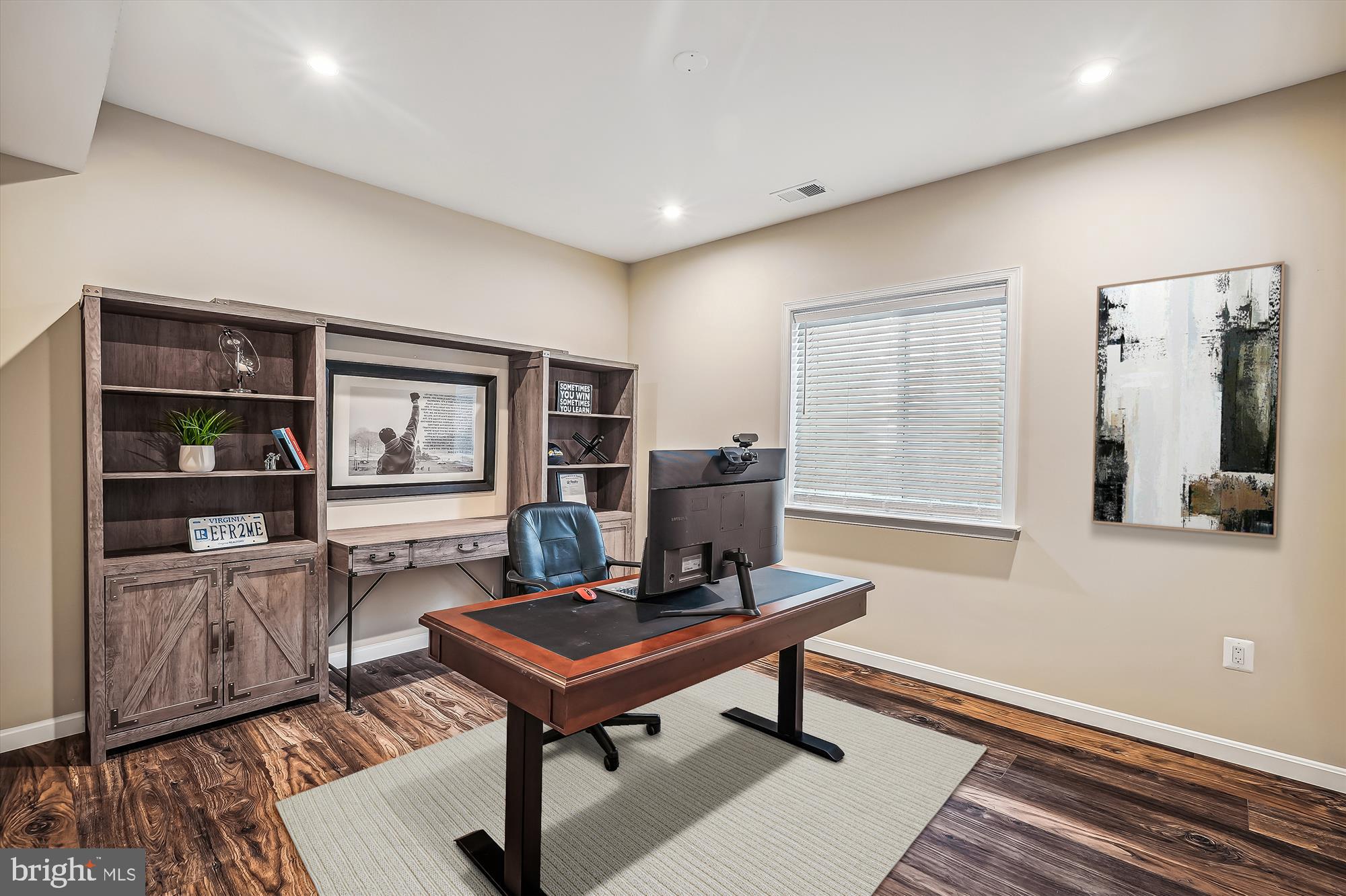 ABRAMS POINTE - Residential