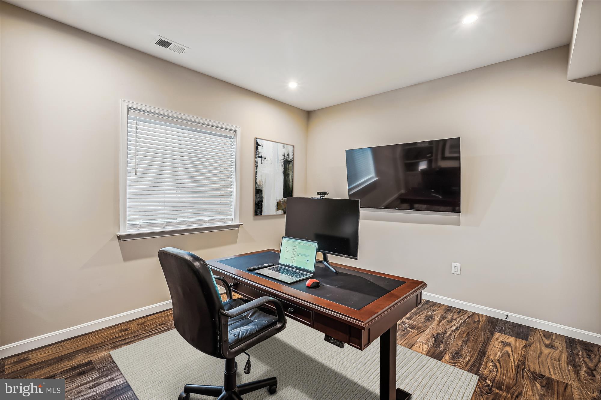 ABRAMS POINTE - Residential