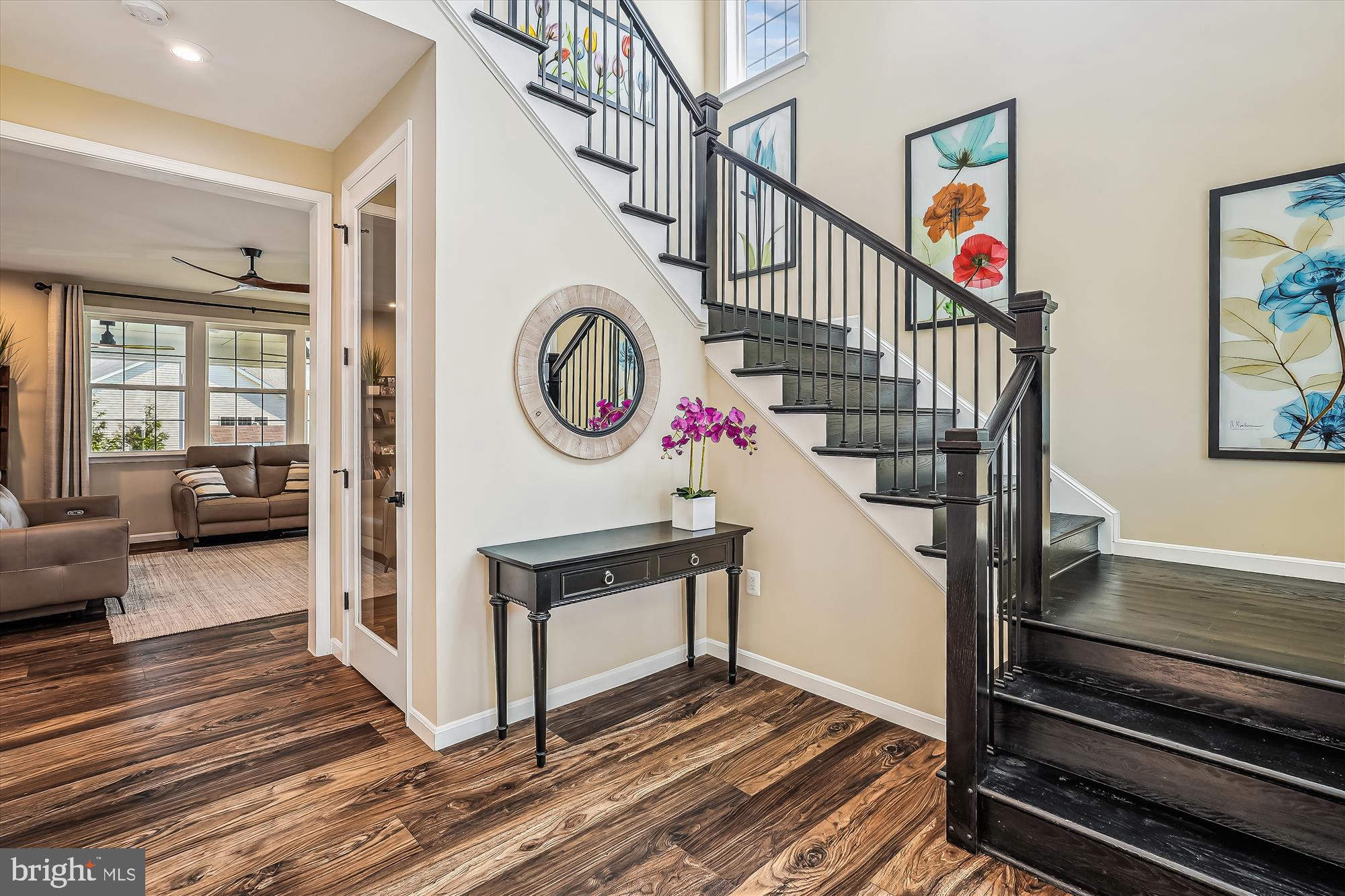 ABRAMS POINTE - Residential