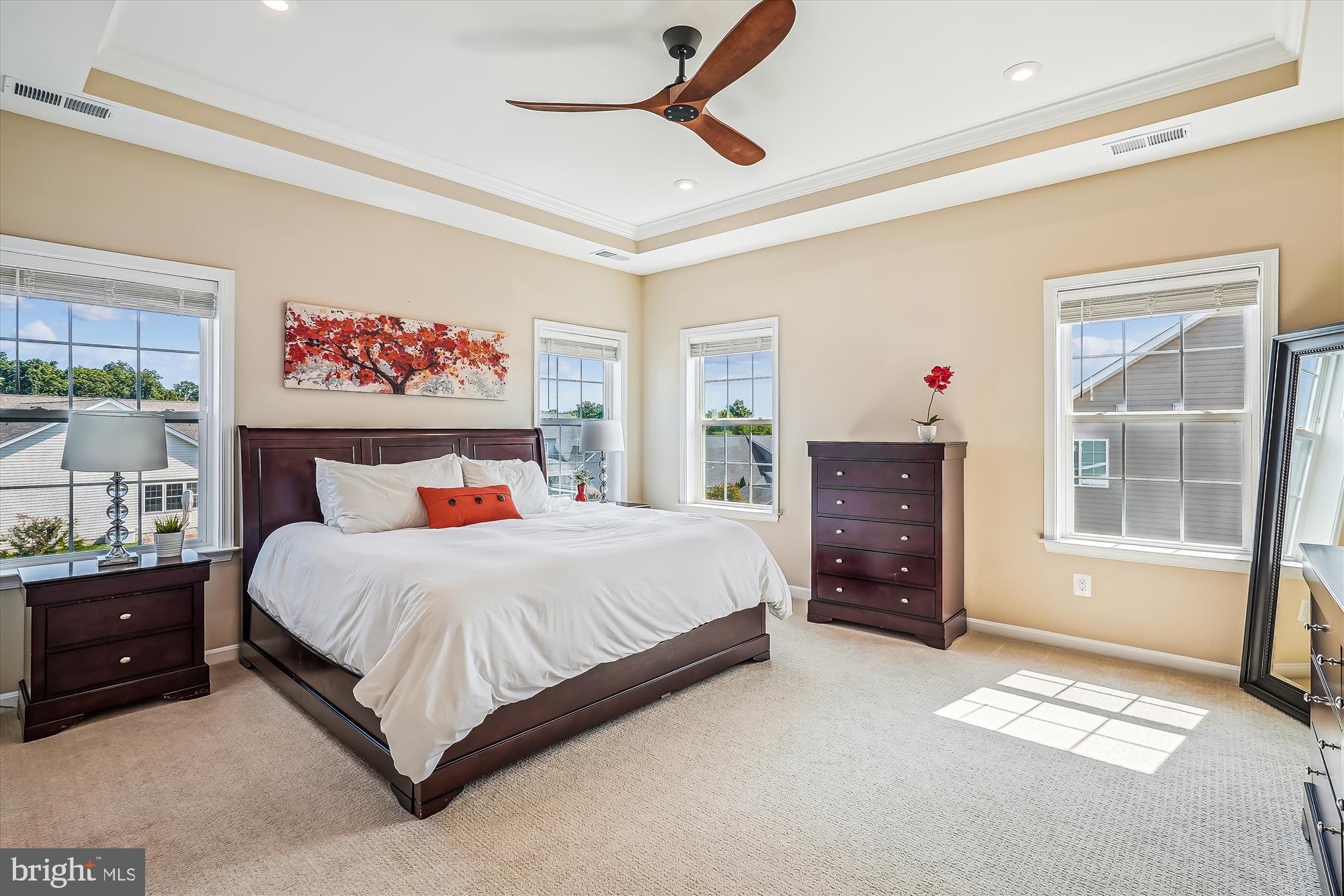 ABRAMS POINTE - Residential