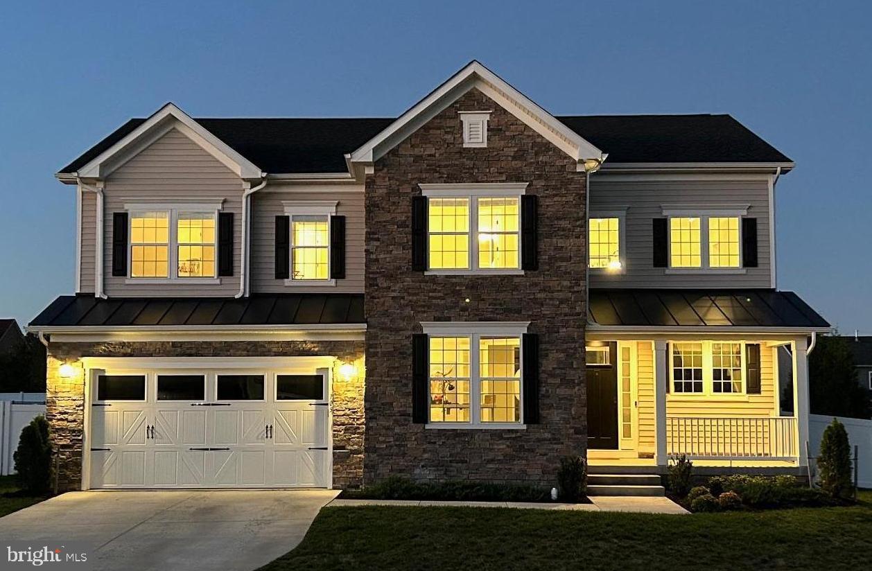 ABRAMS POINTE - Residential