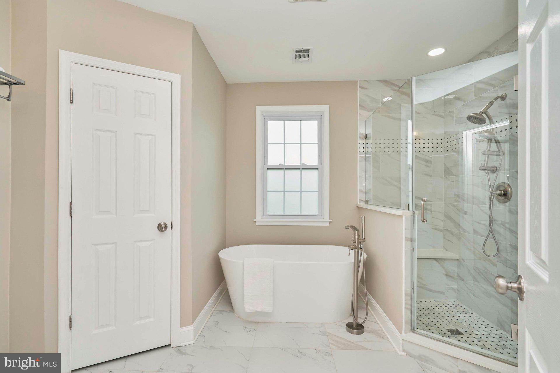 ANNALEE HEIGHTS - Residential