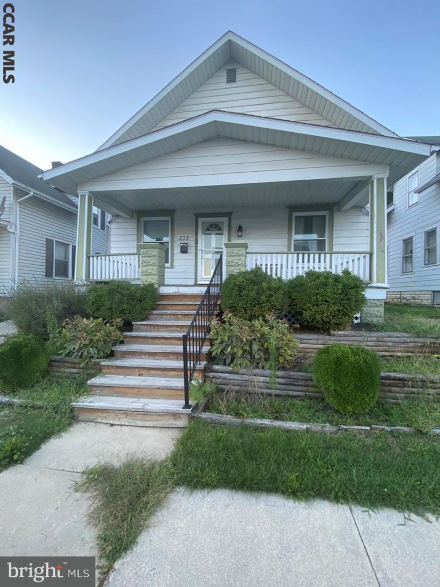 Charming and move-in ready beauty with hardwood floors, large open living room & first floor bedroom/Office with half bath. The upstairs provides 2 bedrooms and 1 full bath, as well as a bonus room at the top of the stairs. Ceiling fans throughout, multi-heat source, new roof, off-street parking with detached garage. Inviting backyard with raised gardens and partially fenced.