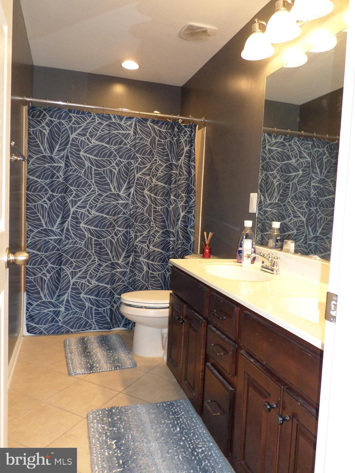 PORT POTOMAC - Residential Lease