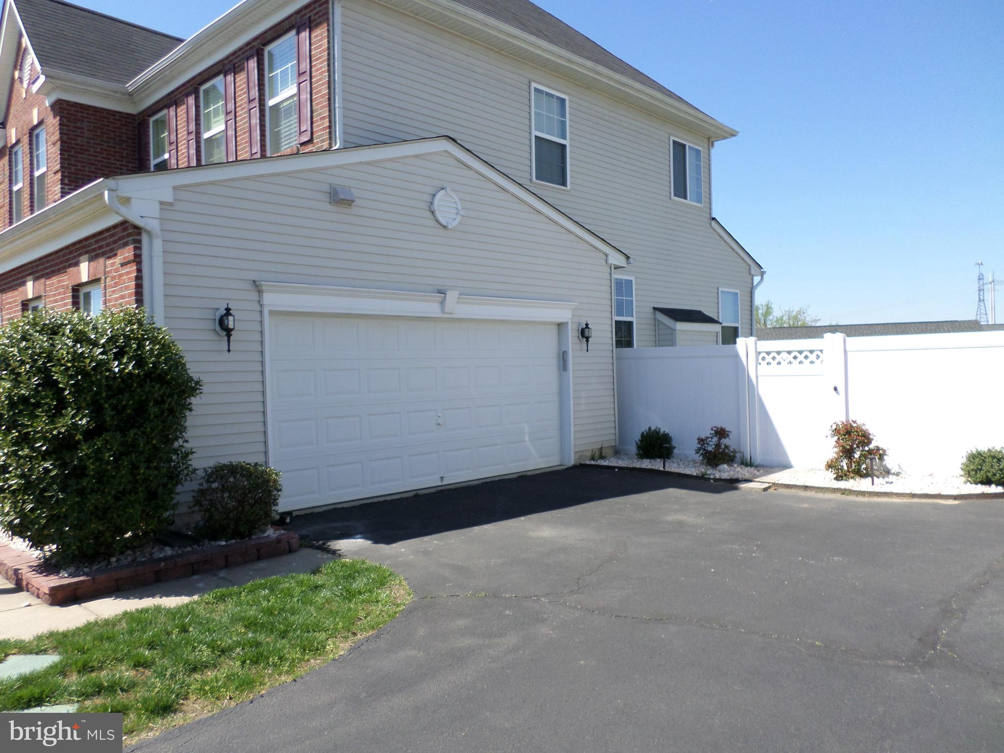 PORT POTOMAC - Residential Lease