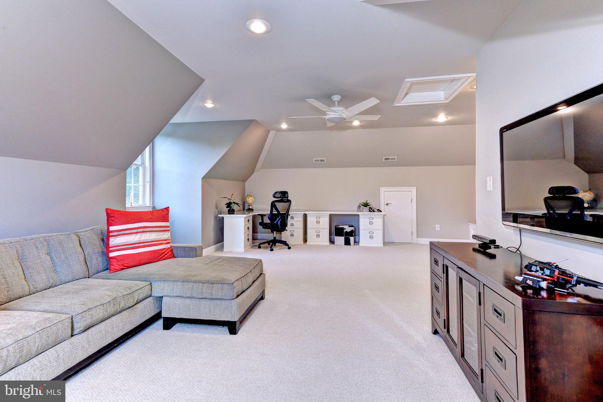 FORD'S COLONY - Residential