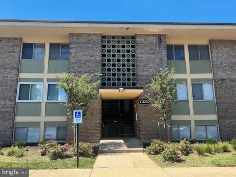 7320 Donnell Place Unit B5, District Heights, MD 20747 - #: MDPG2201012