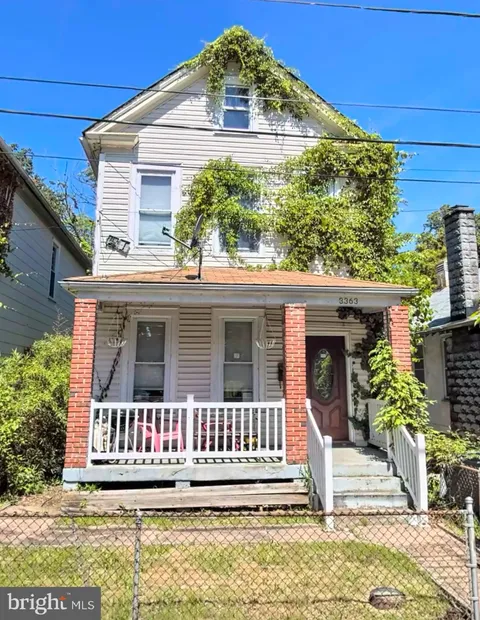 MLS: DCDC2172244