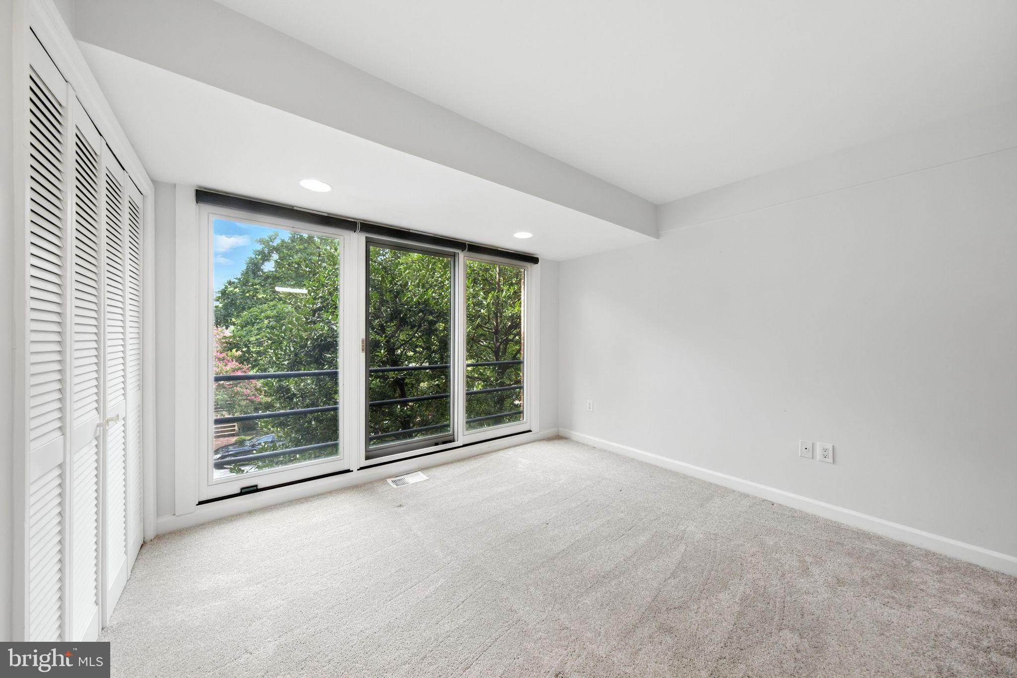 FOGGY BOTTOM - Residential