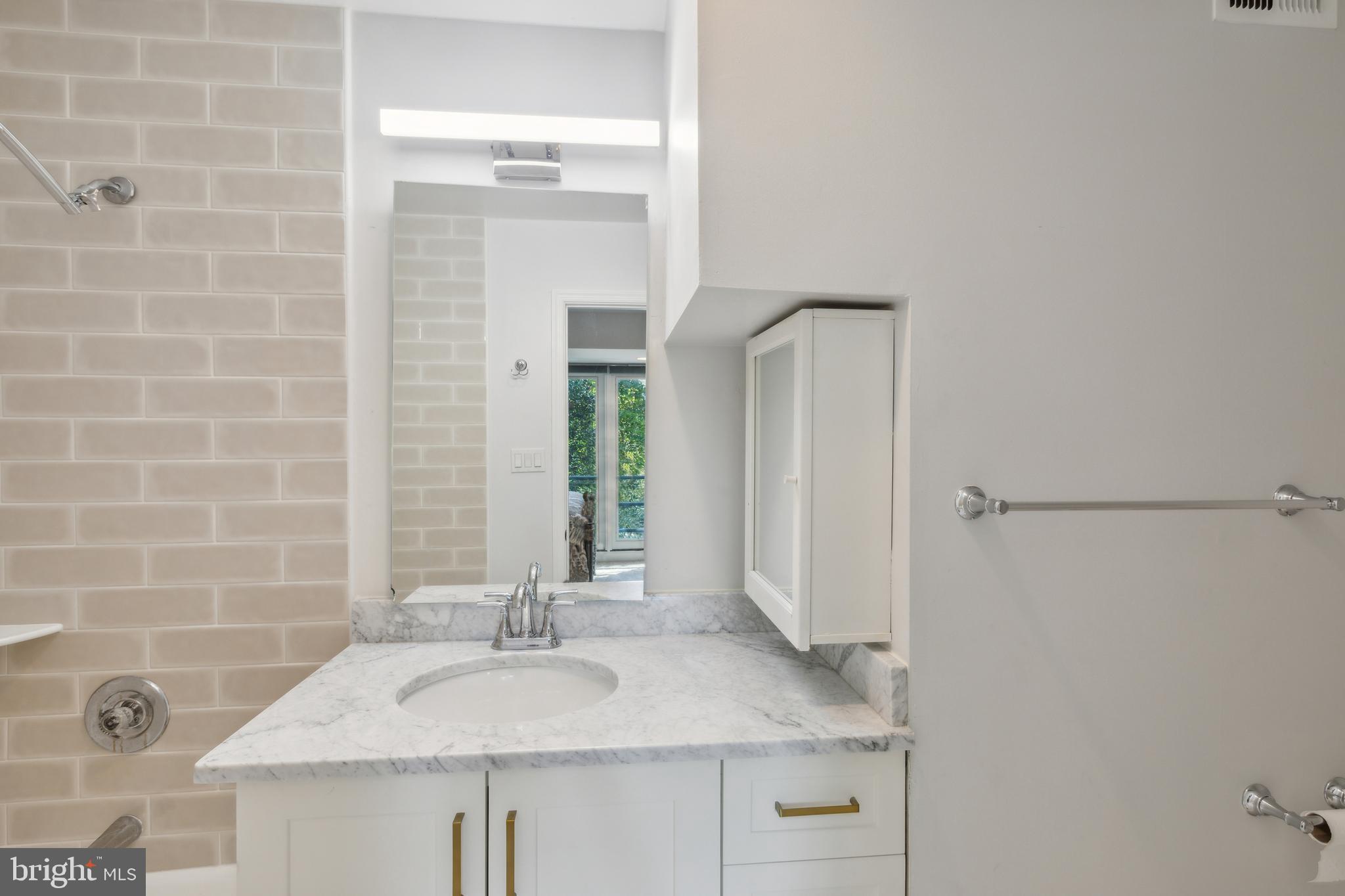 FOGGY BOTTOM - Residential