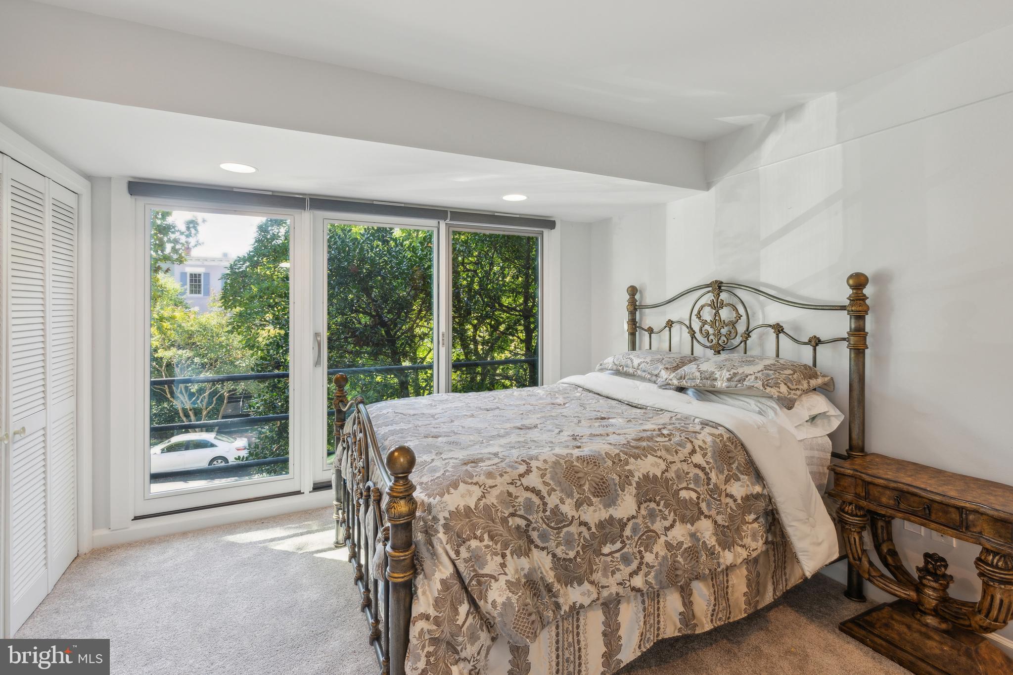 FOGGY BOTTOM - Residential
