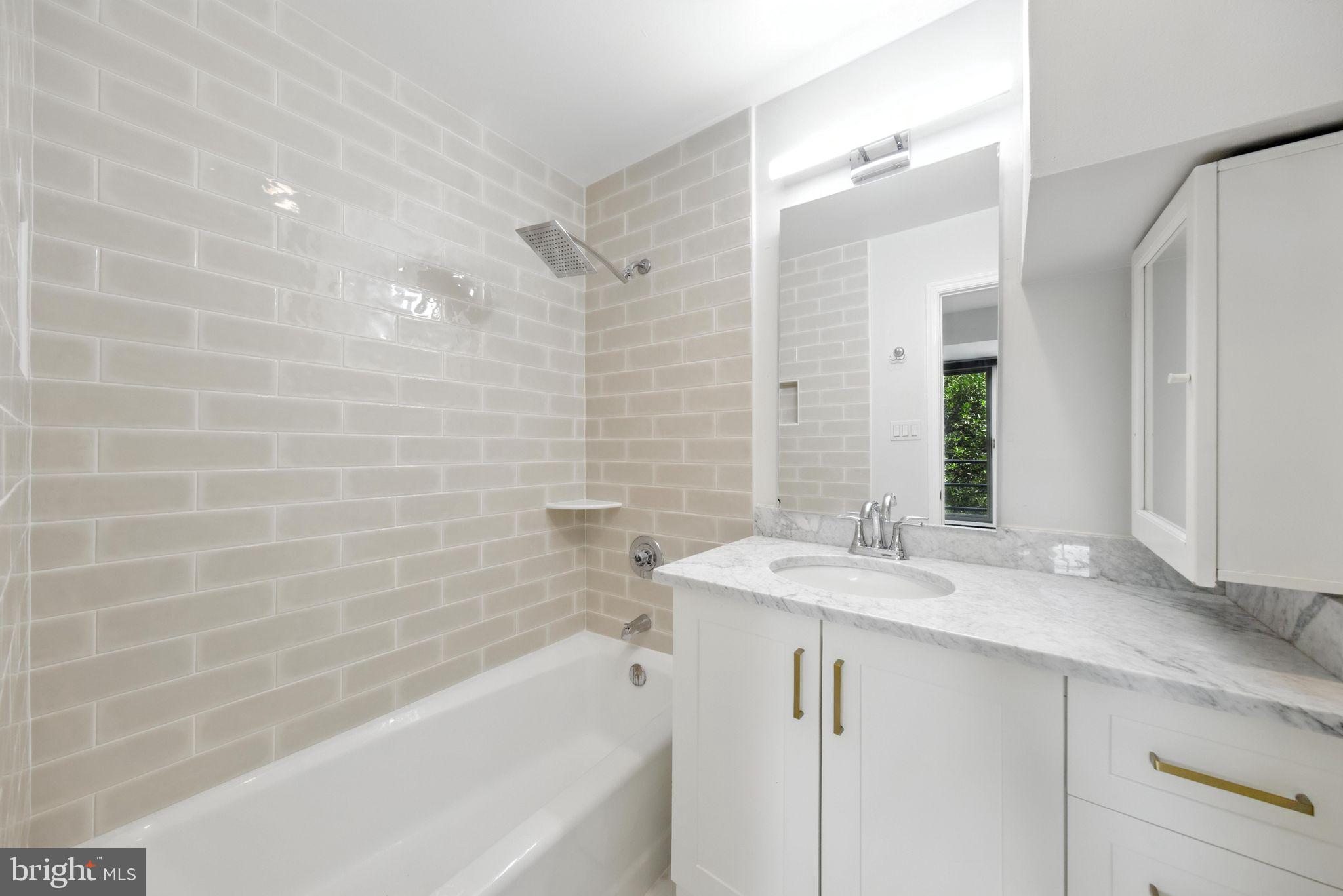 FOGGY BOTTOM - Residential