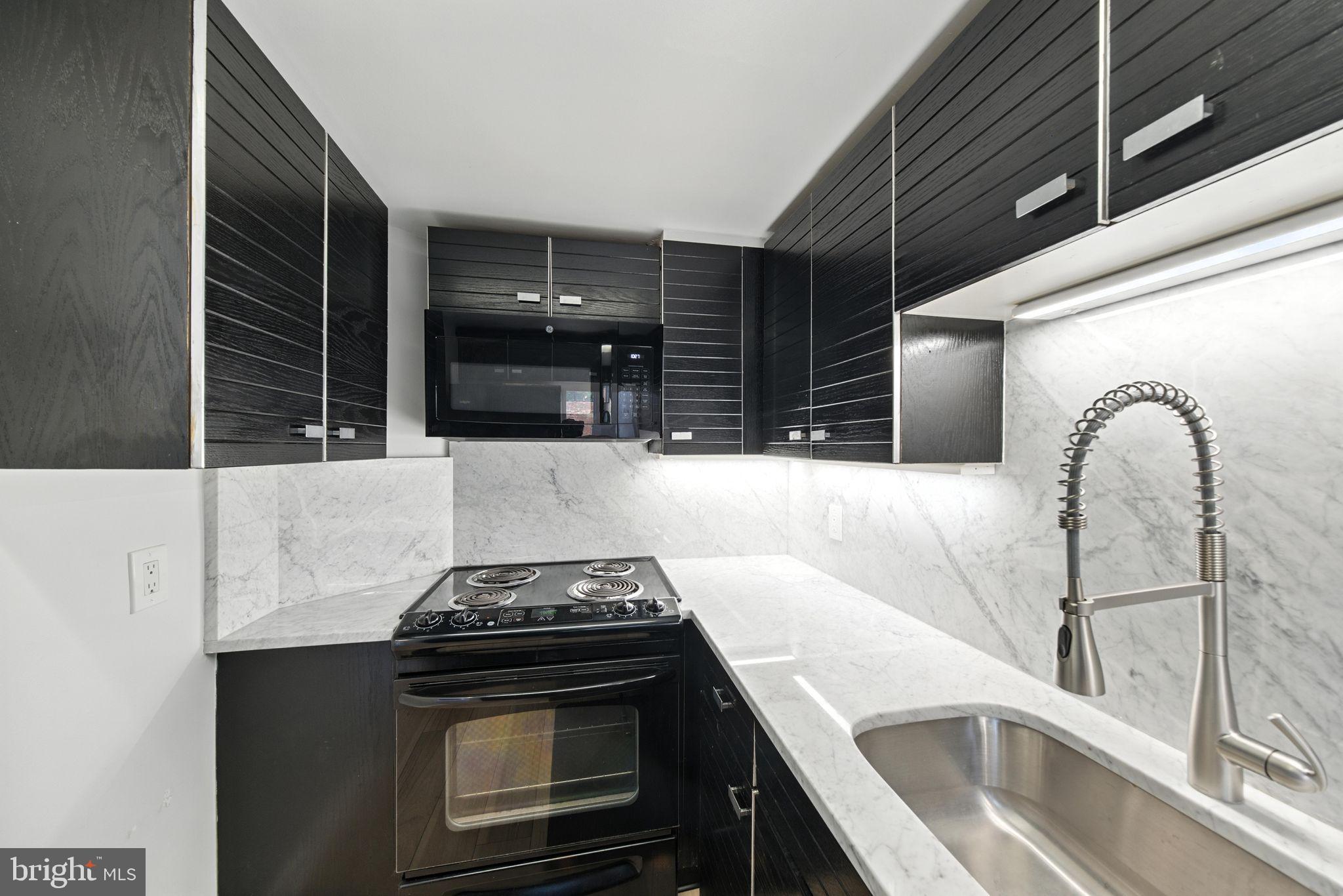FOGGY BOTTOM - Residential