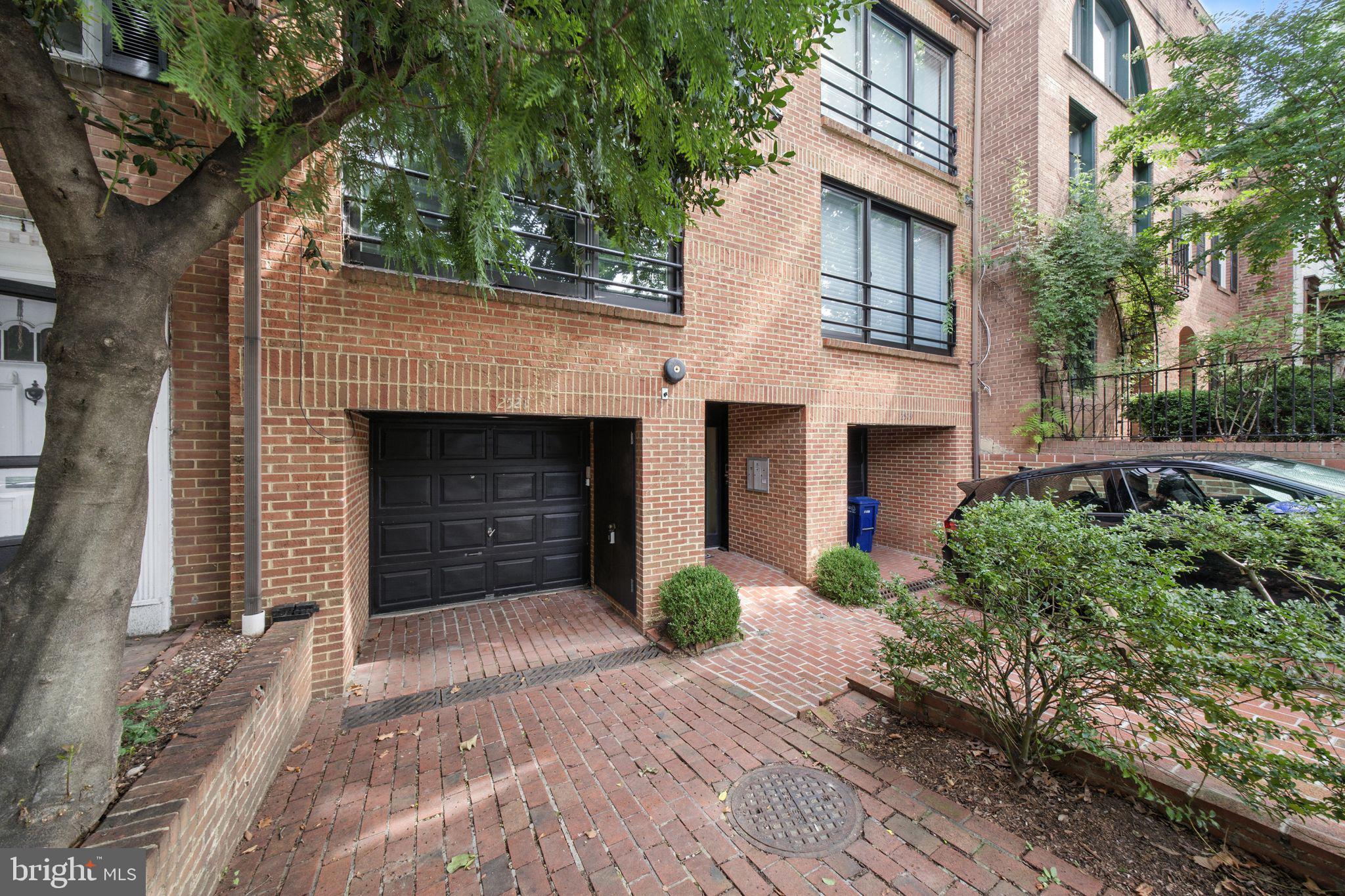 FOGGY BOTTOM - Residential