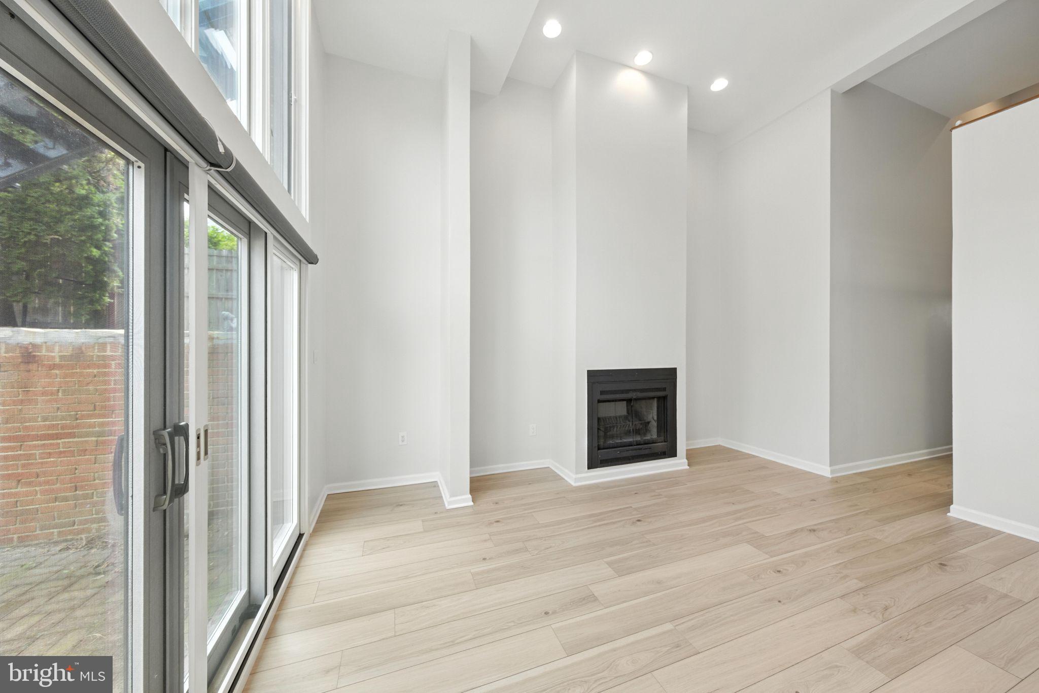 FOGGY BOTTOM - Residential