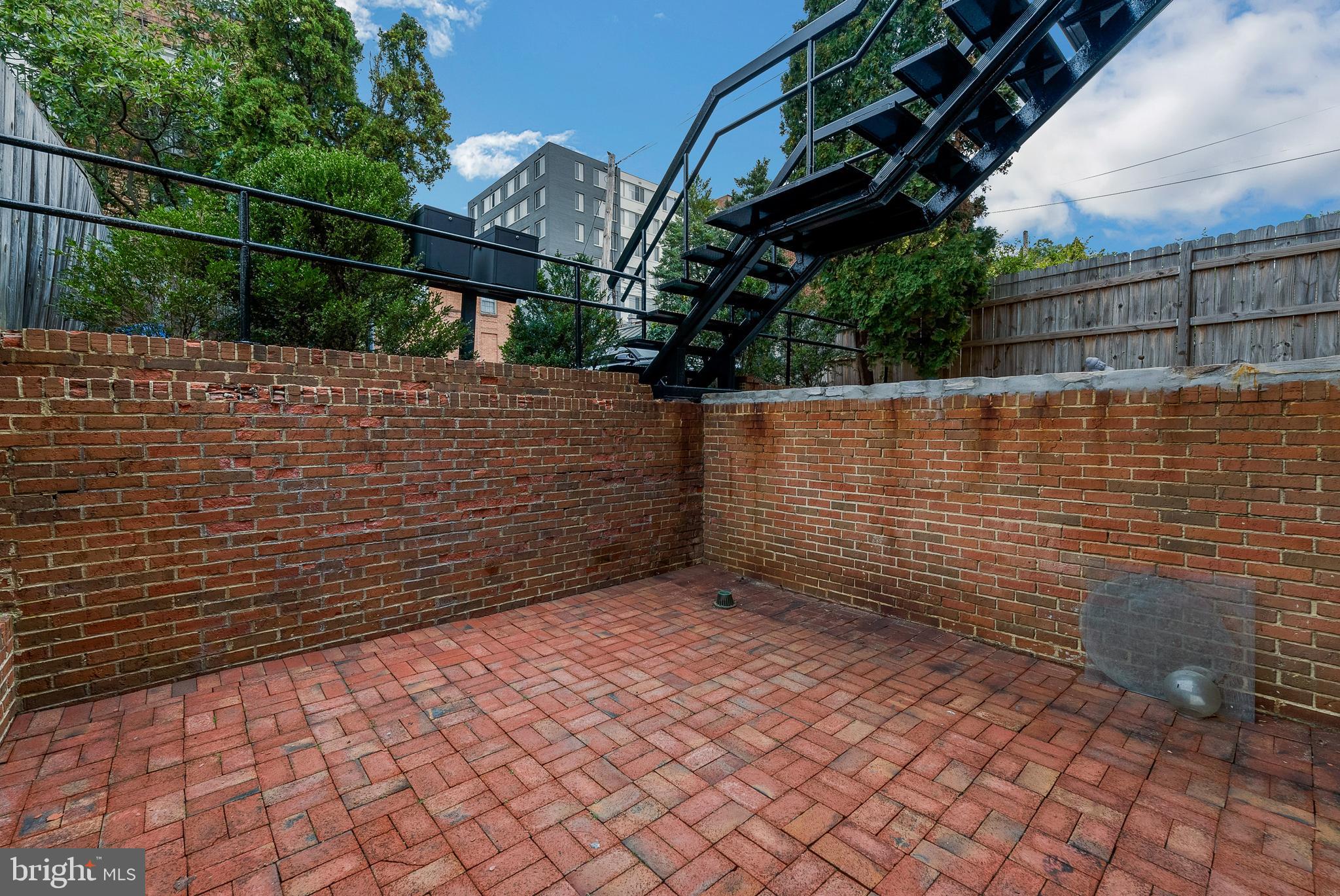 FOGGY BOTTOM - Residential