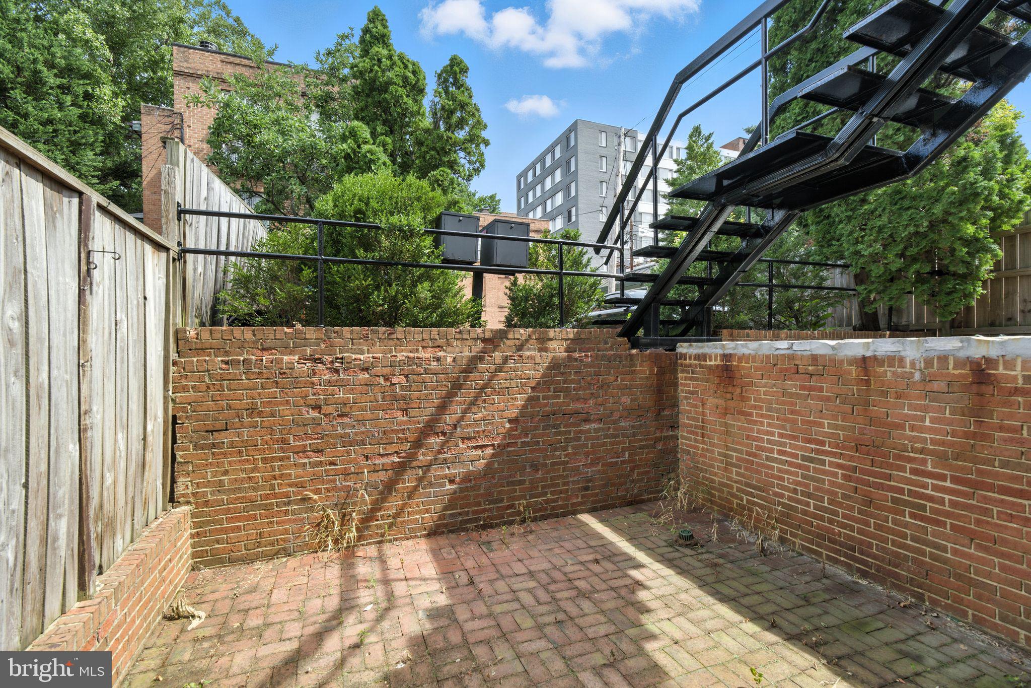FOGGY BOTTOM - Residential