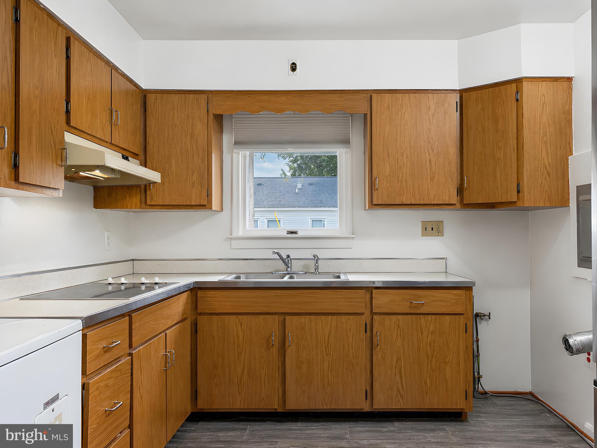 25 ELDER PLACE 25