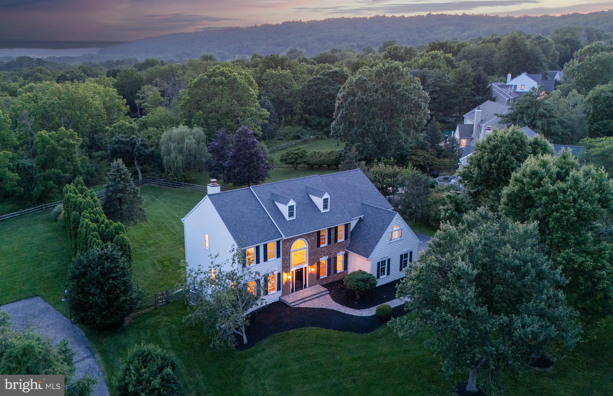 1315 SUMMERHILL DRIVE