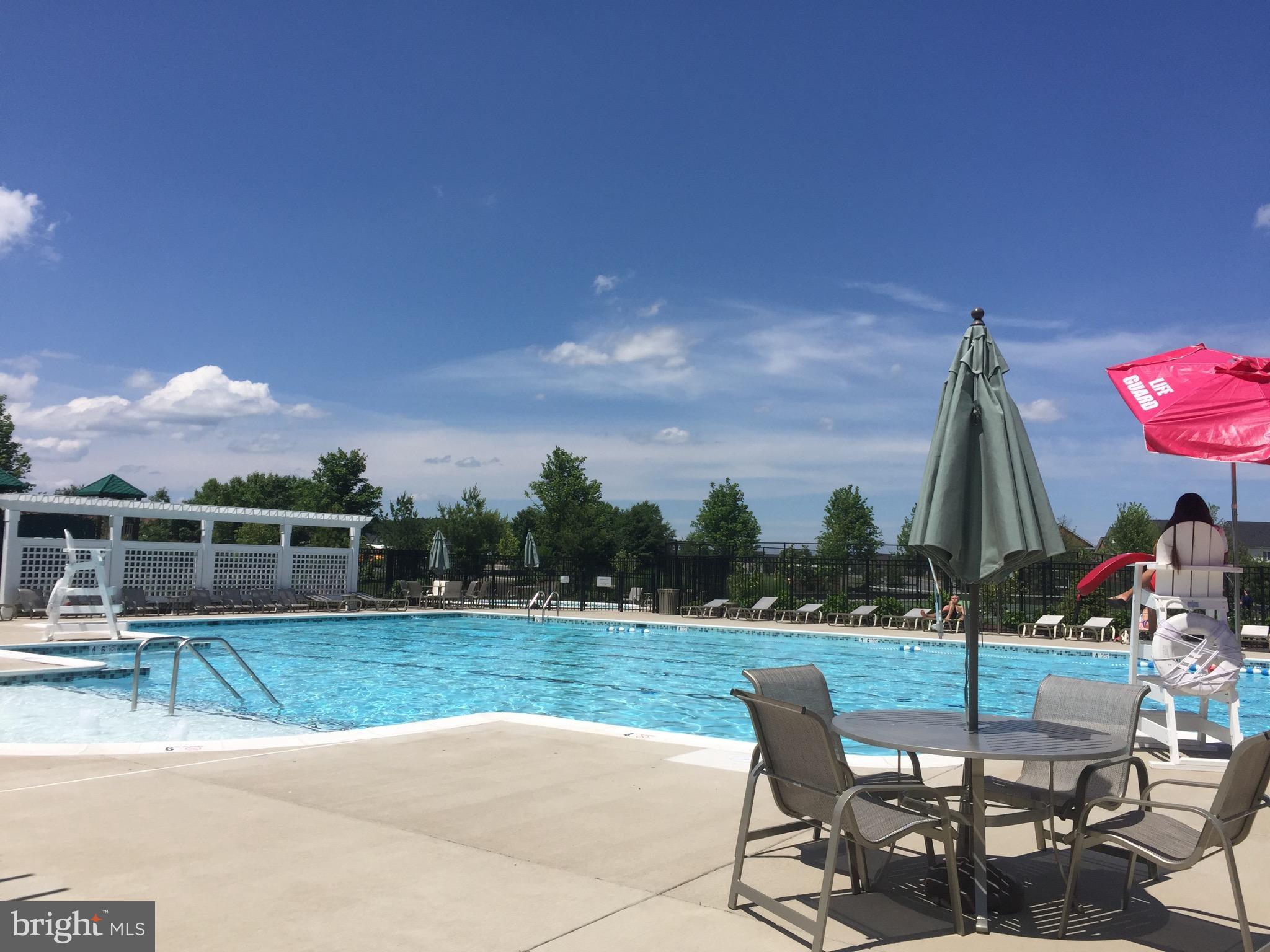 LOUDOUN VALLEY ESTATES - Residential Lease