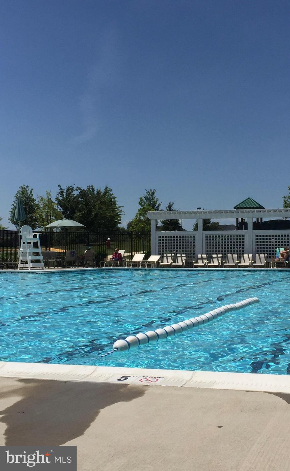 LOUDOUN VALLEY ESTATES - Residential Lease