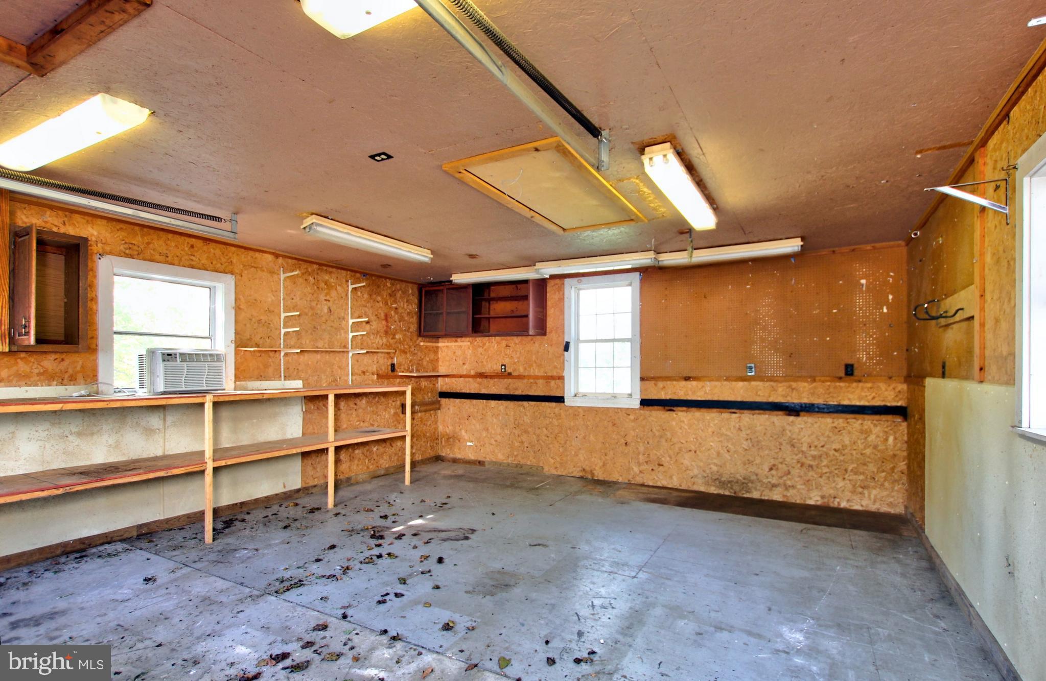 VEIRS MILL VILLAGE - Residential