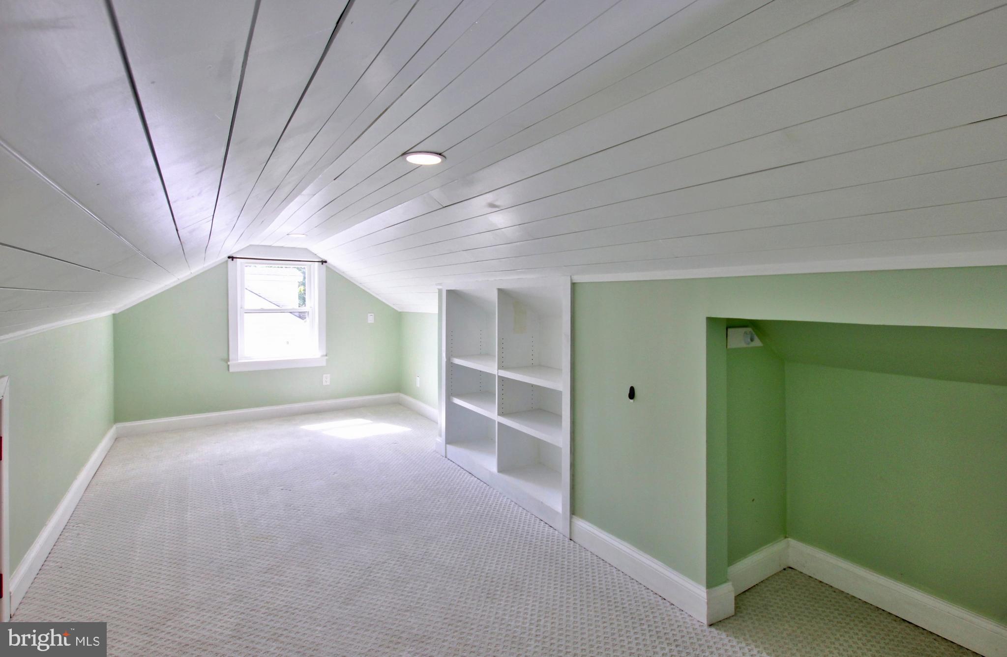 VEIRS MILL VILLAGE - Residential