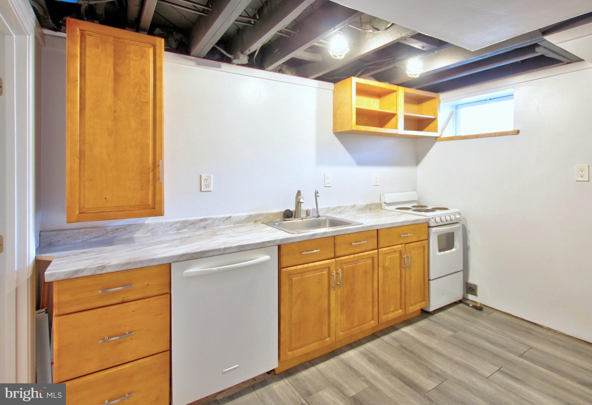 VEIRS MILL VILLAGE - Residential