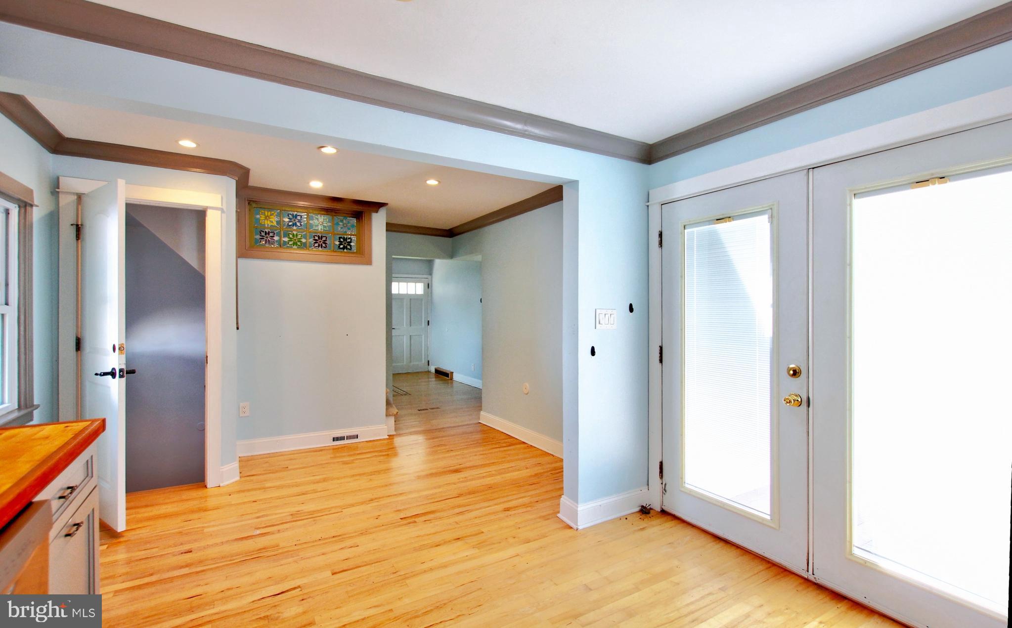 VEIRS MILL VILLAGE - Residential