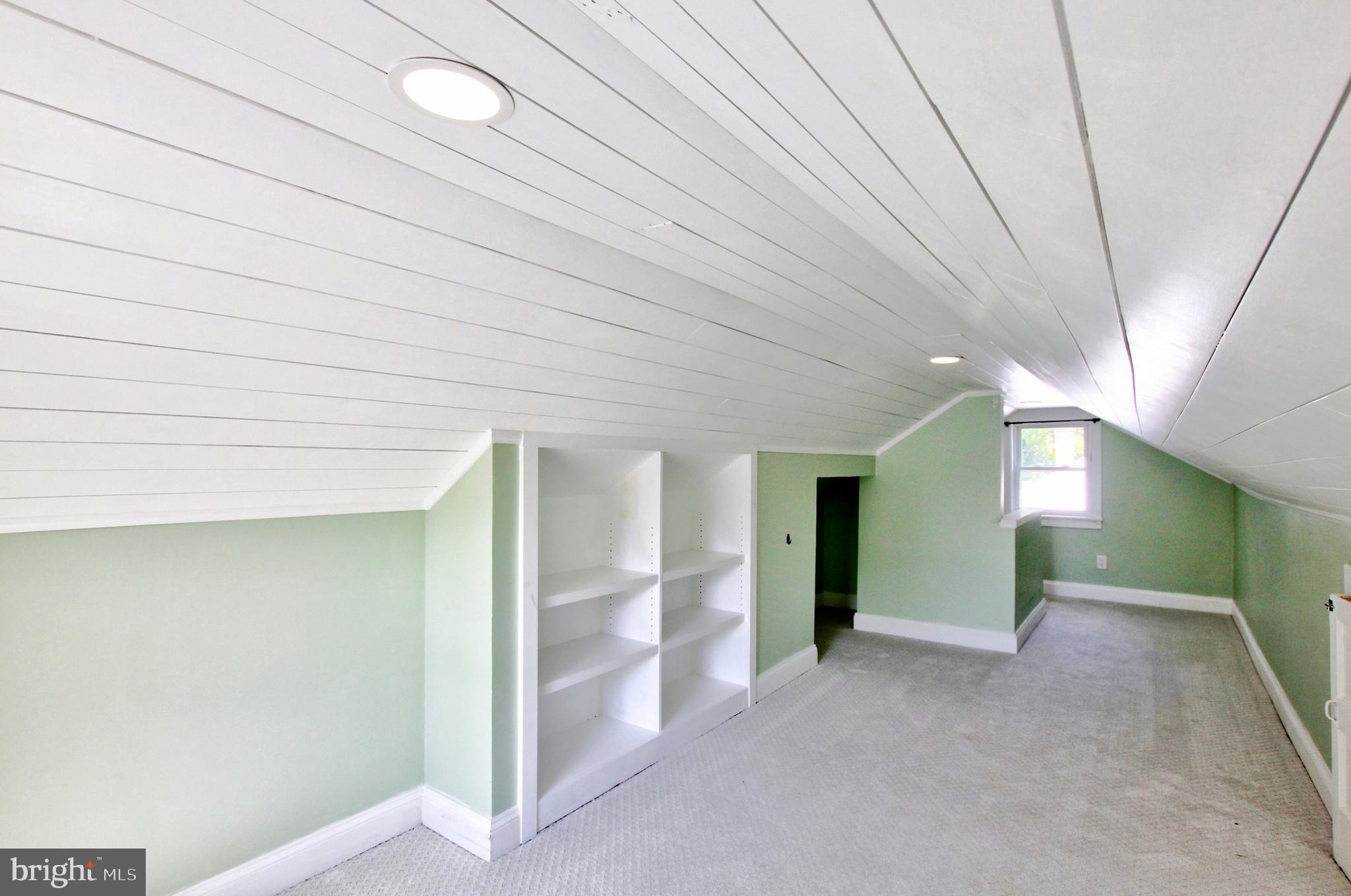 VEIRS MILL VILLAGE - Residential