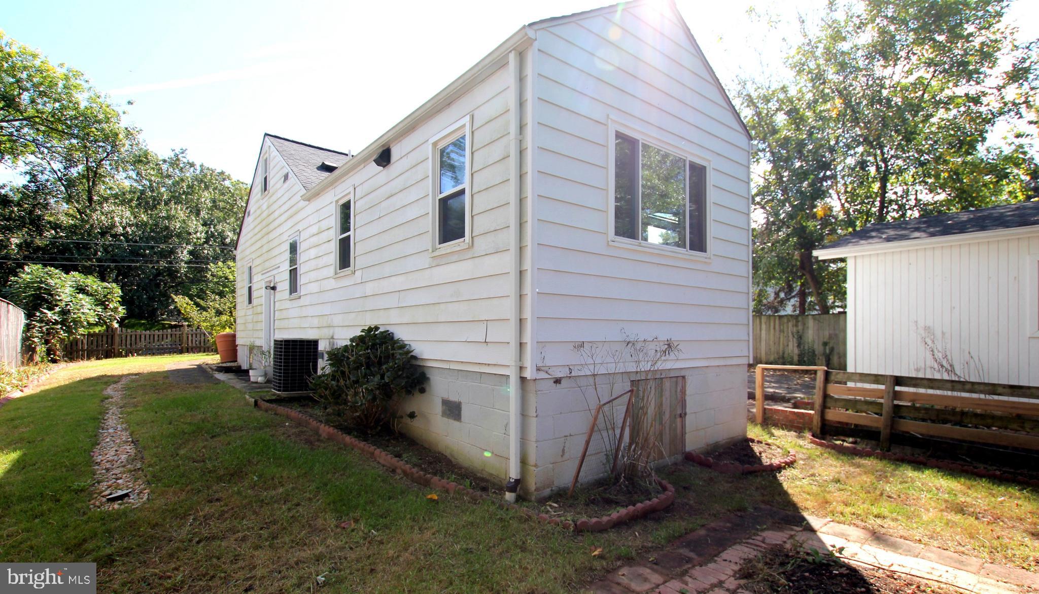 VEIRS MILL VILLAGE - Residential