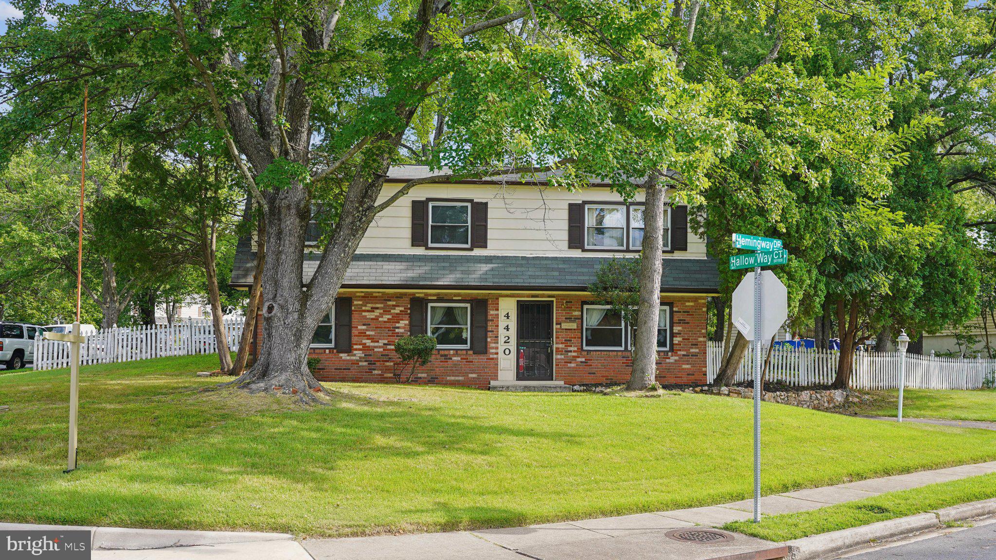 4420 HEMINGWAY DRIVE