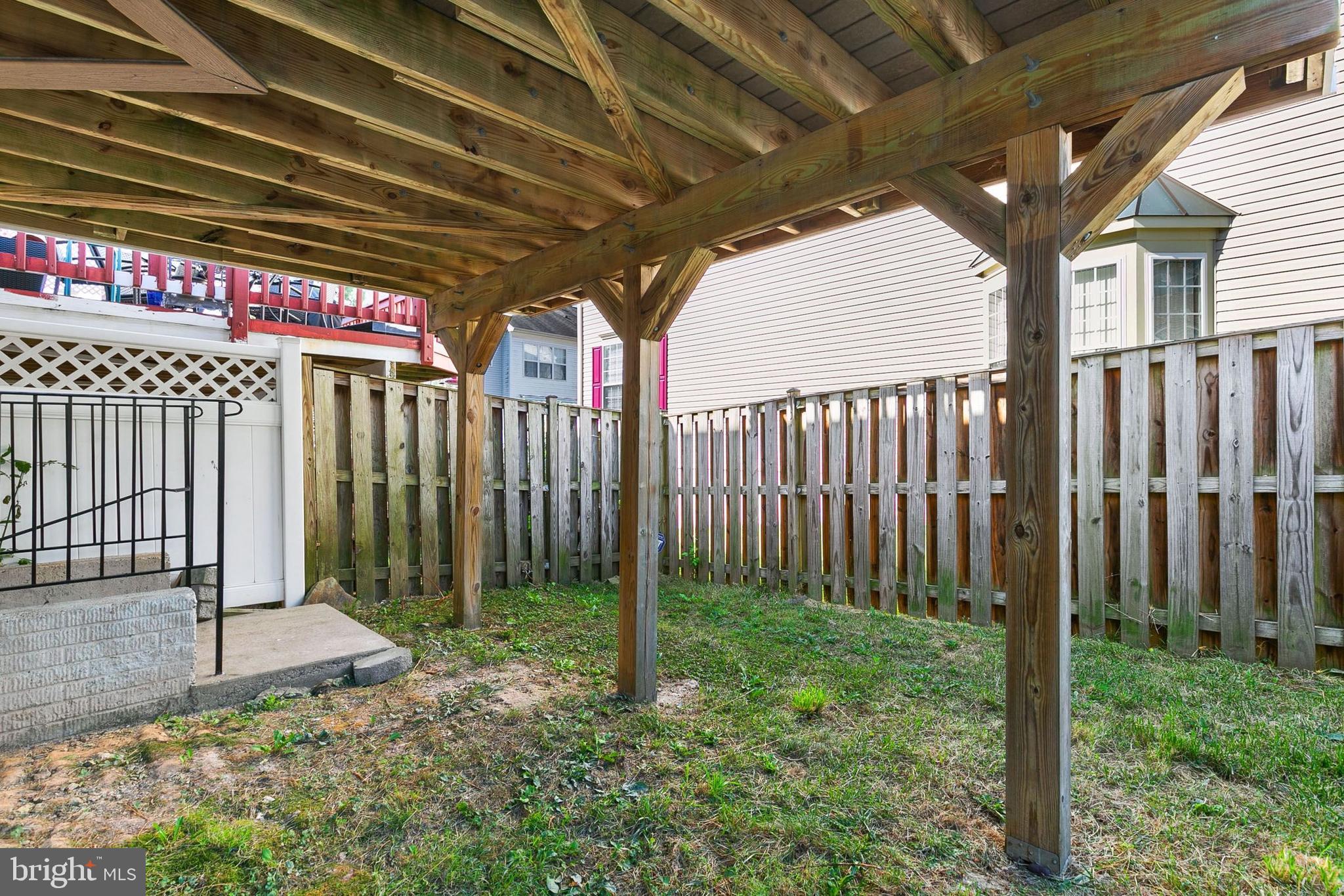 MAGRUDERS OVERLOOK - Residential