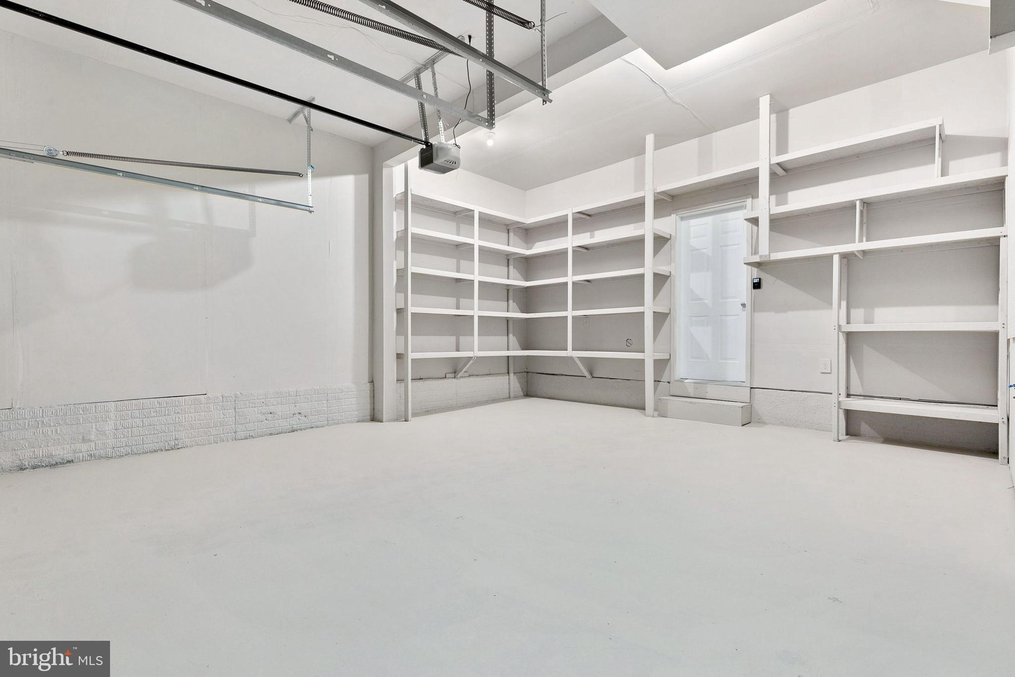 MAGRUDERS OVERLOOK - Residential