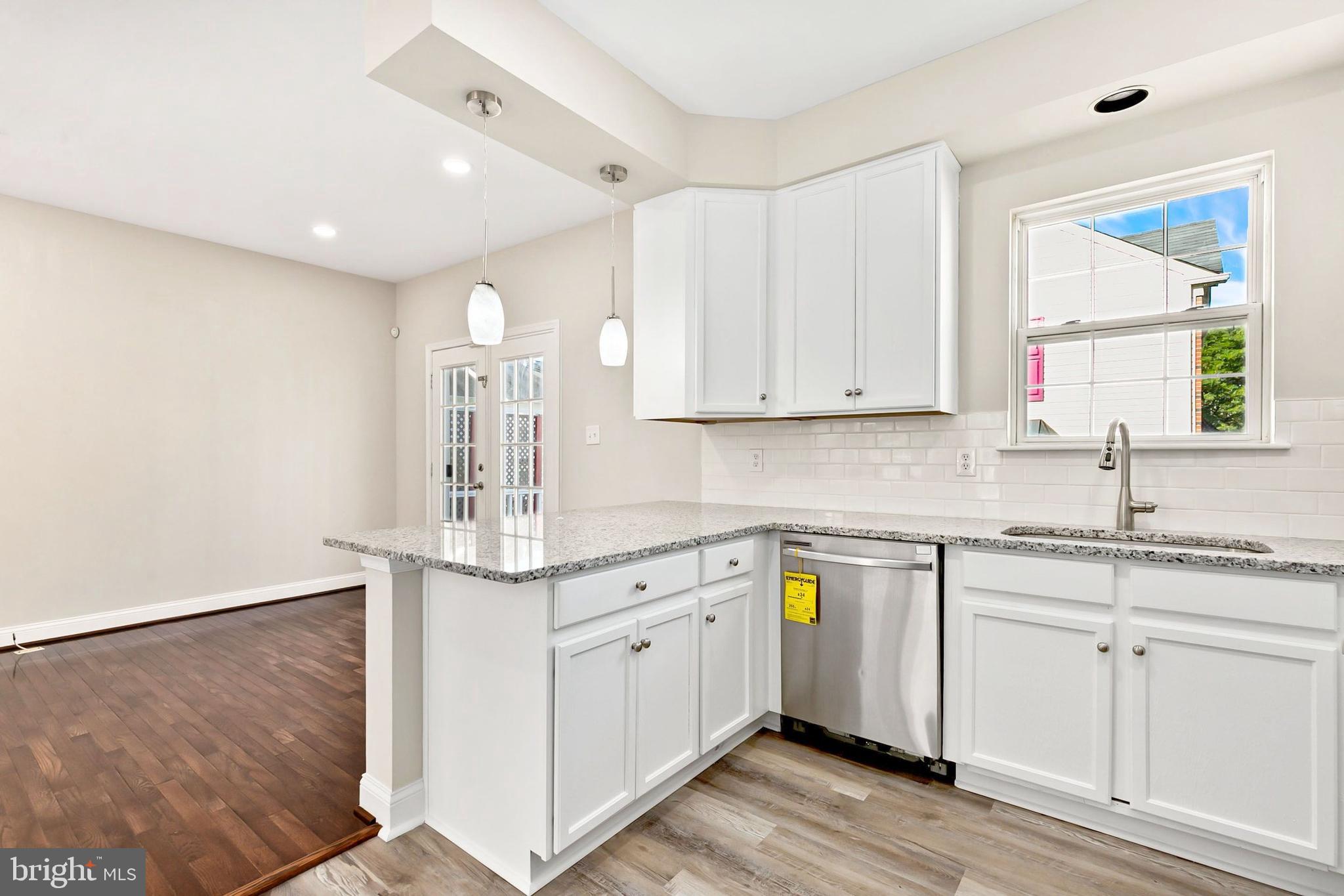 MAGRUDERS OVERLOOK - Residential