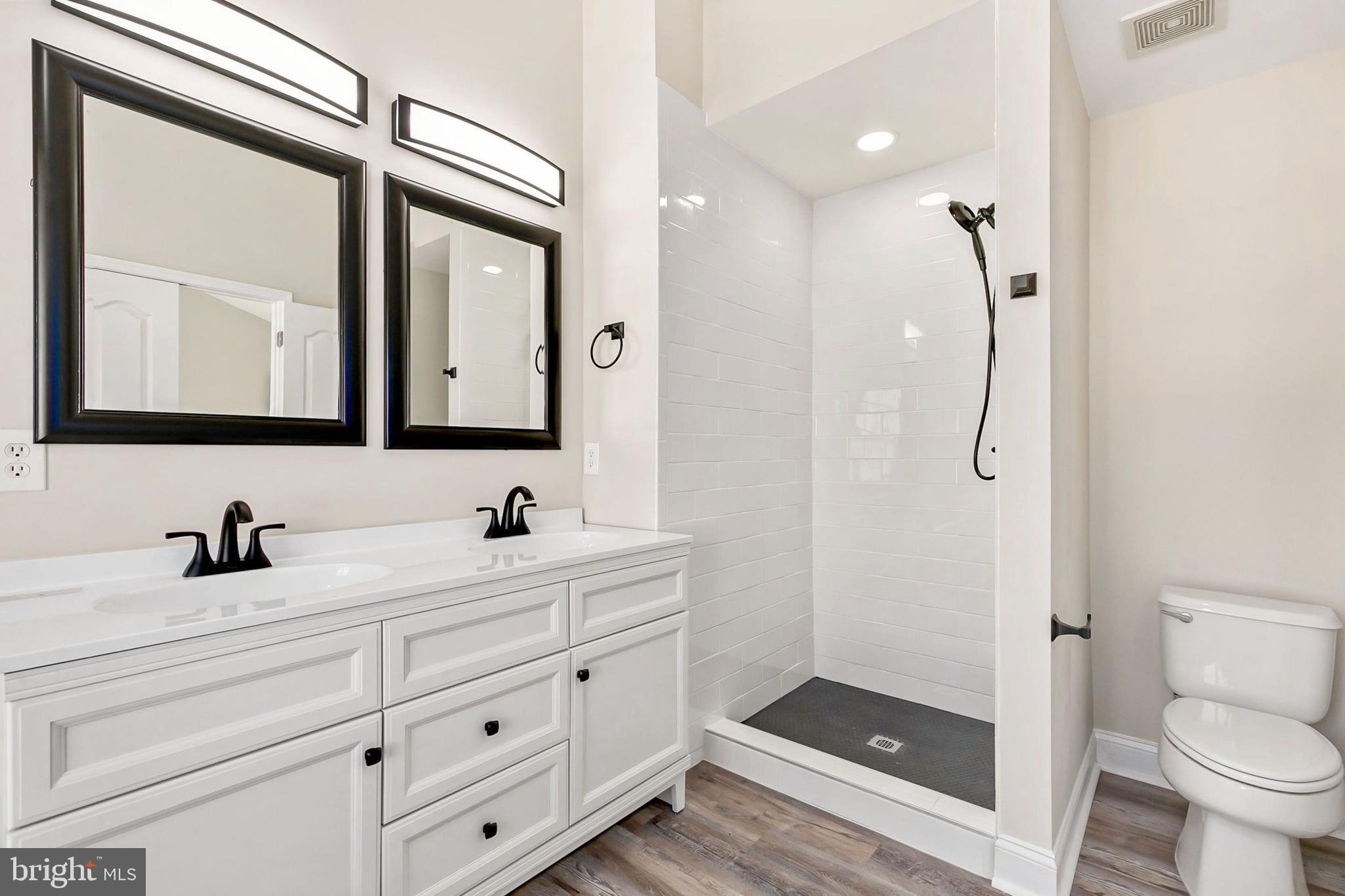 MAGRUDERS OVERLOOK - Residential