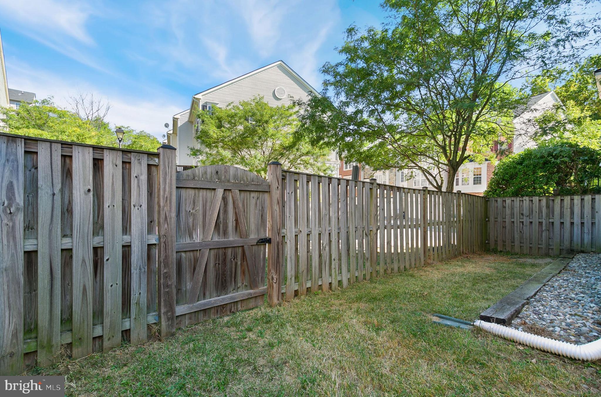 MAGRUDERS OVERLOOK - Residential