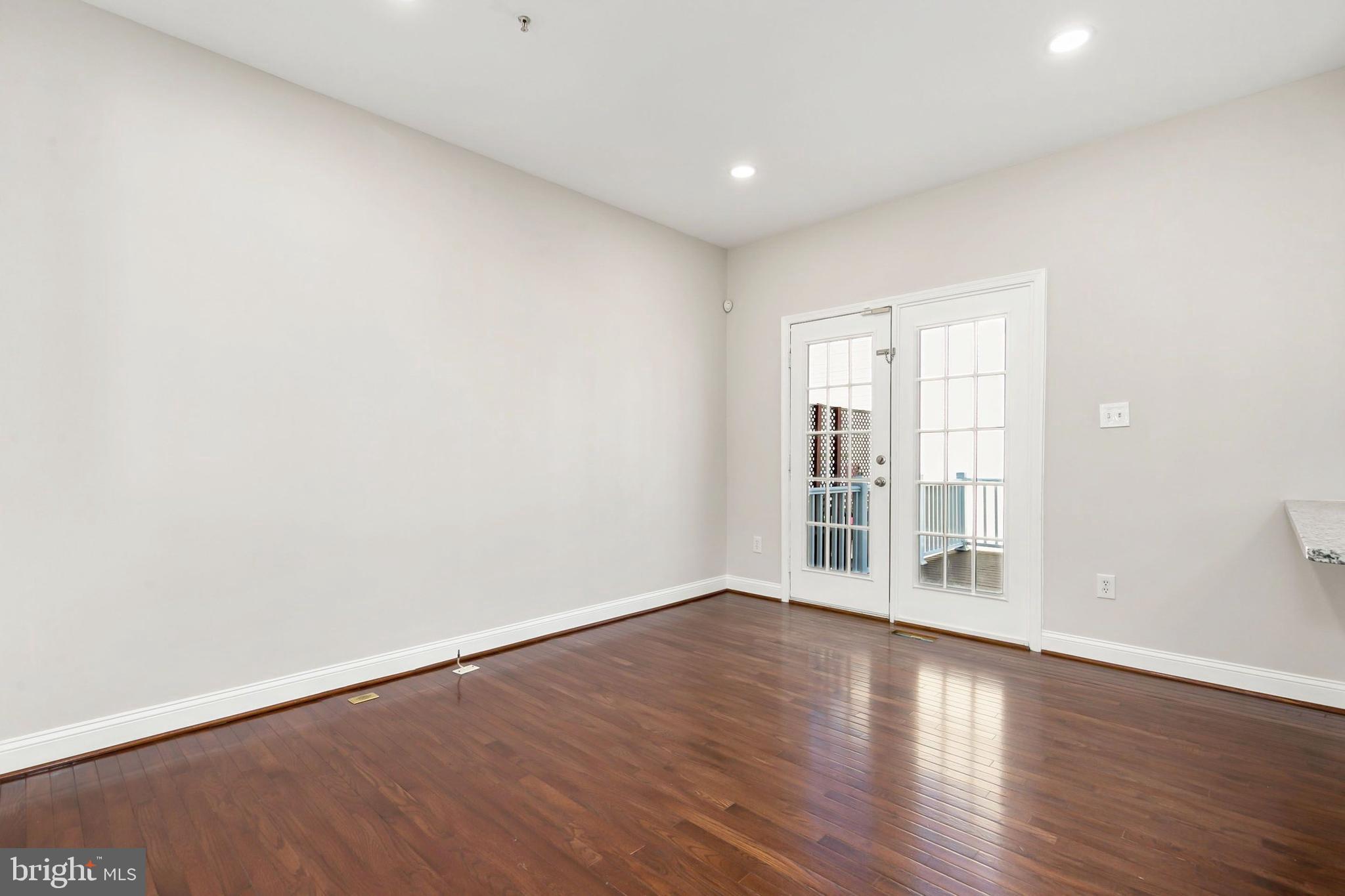 MAGRUDERS OVERLOOK - Residential