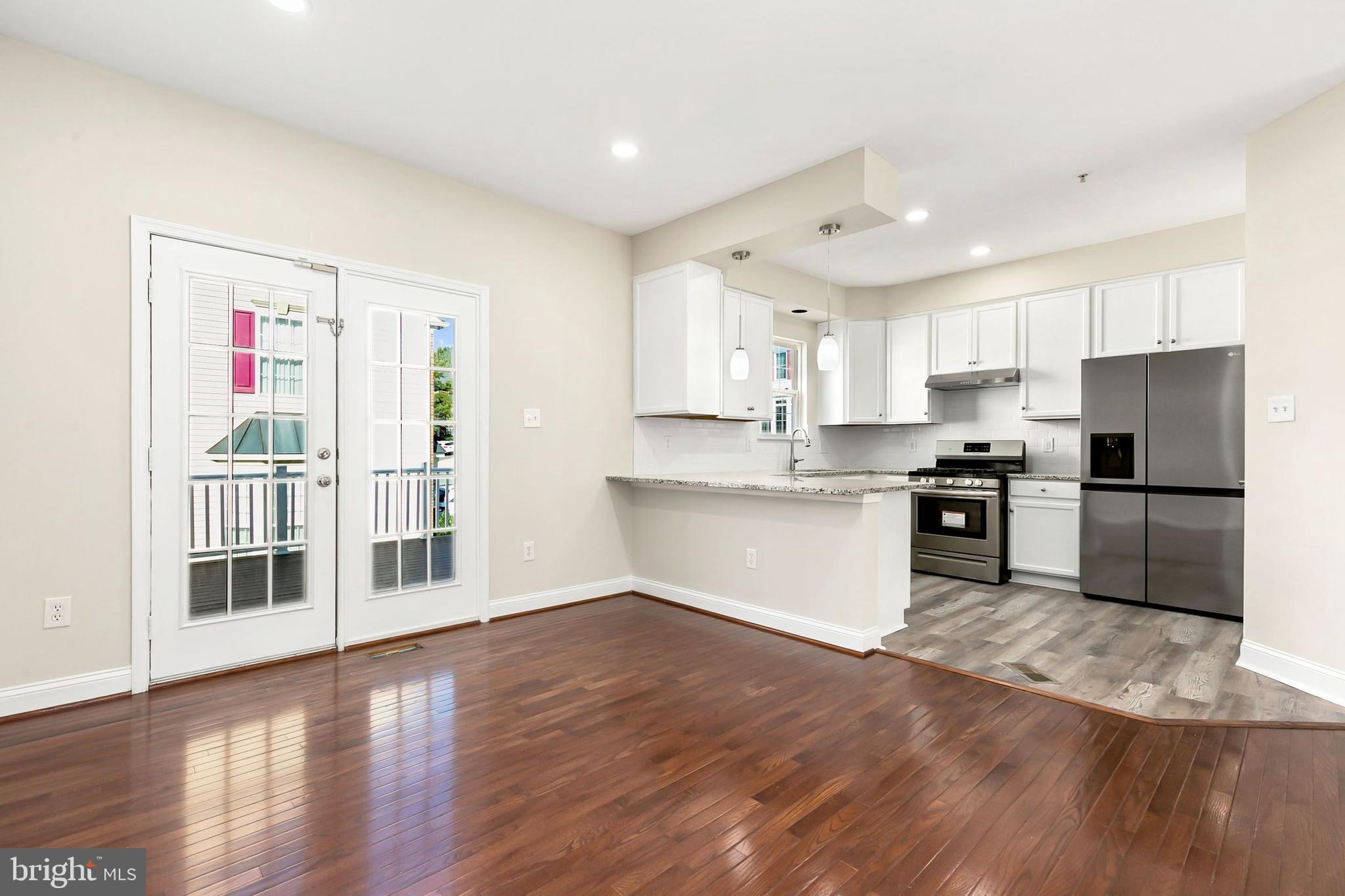 MAGRUDERS OVERLOOK - Residential