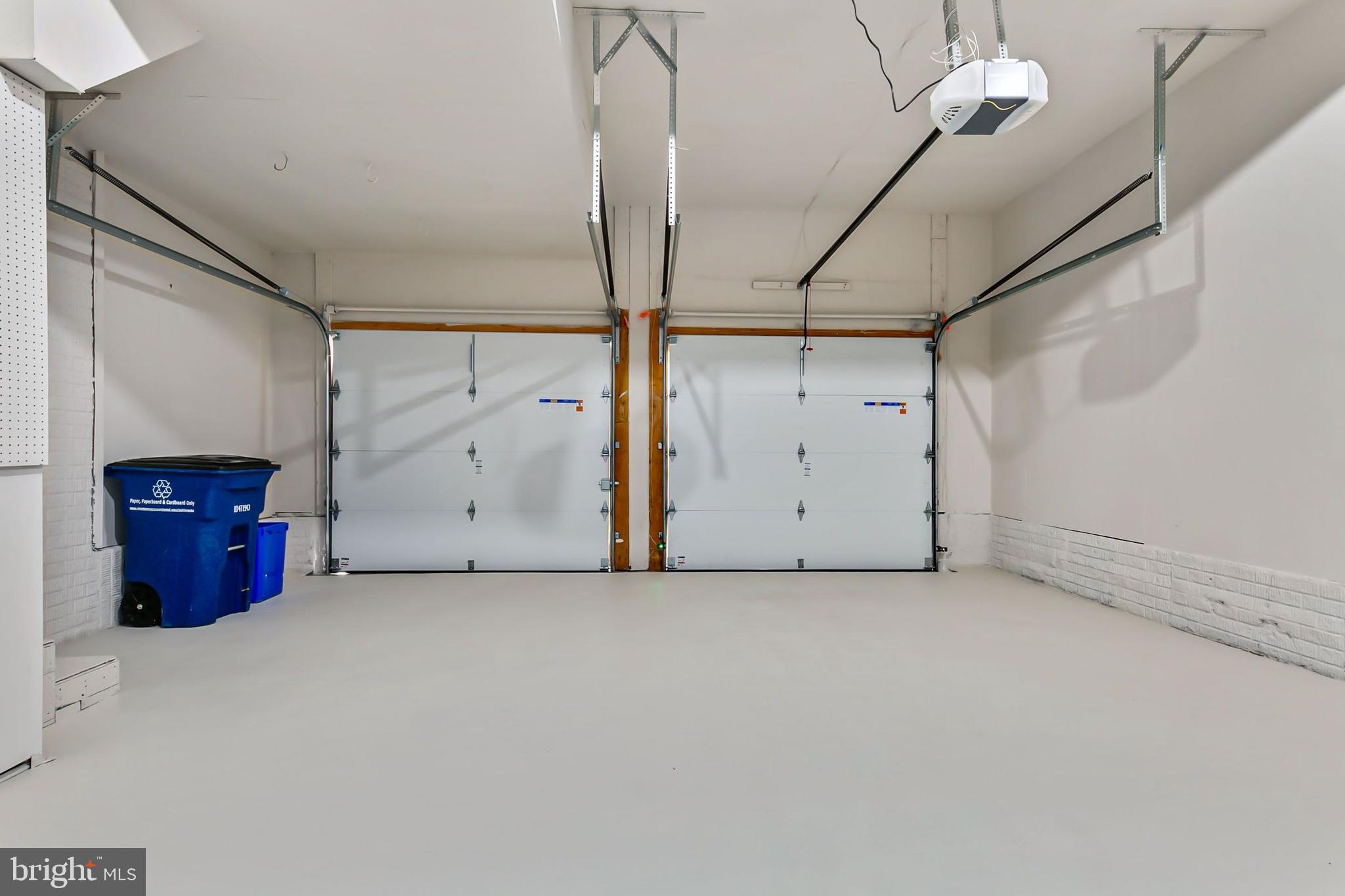 MAGRUDERS OVERLOOK - Residential