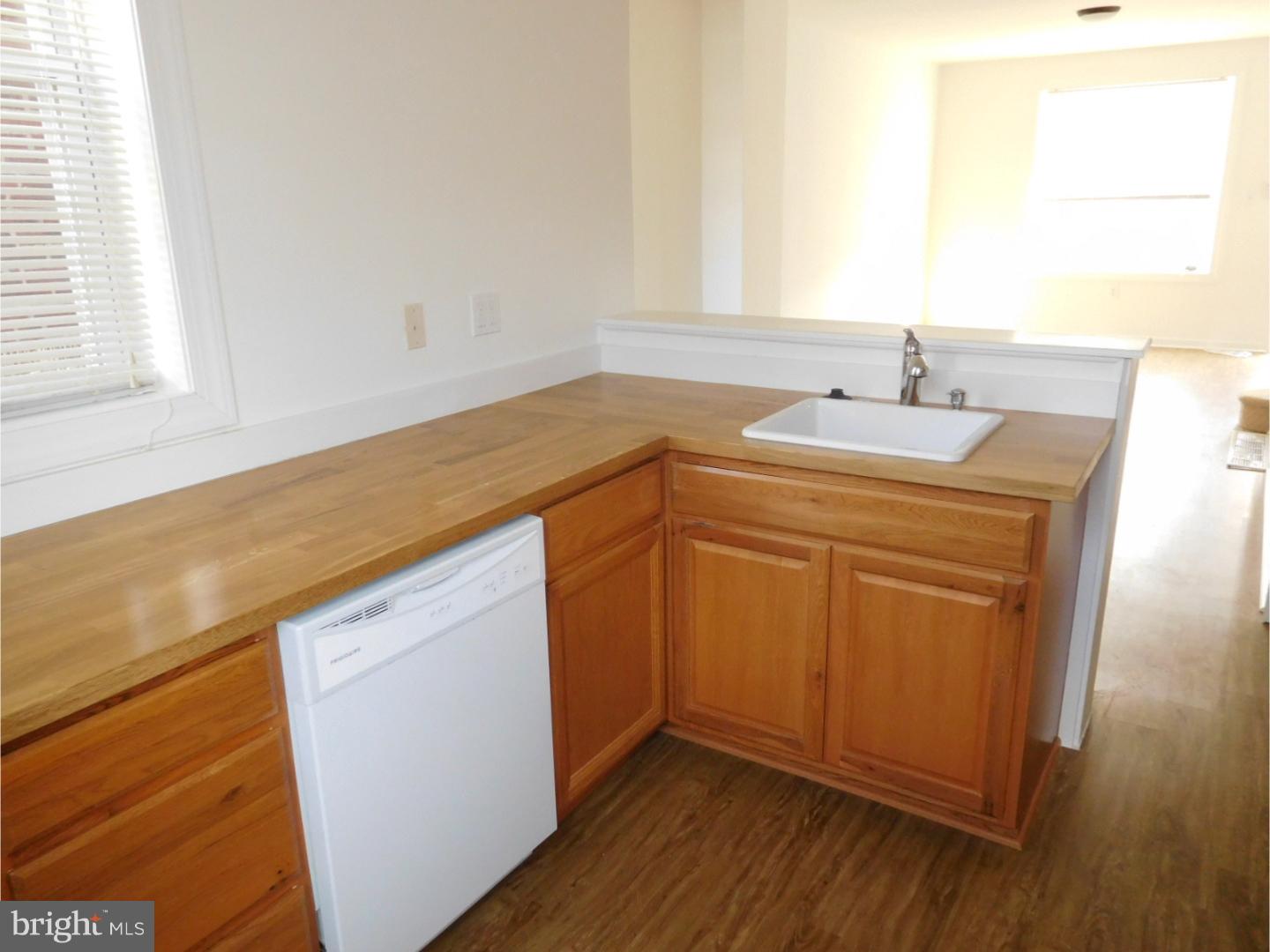 PORT RICHMOND - Residential
