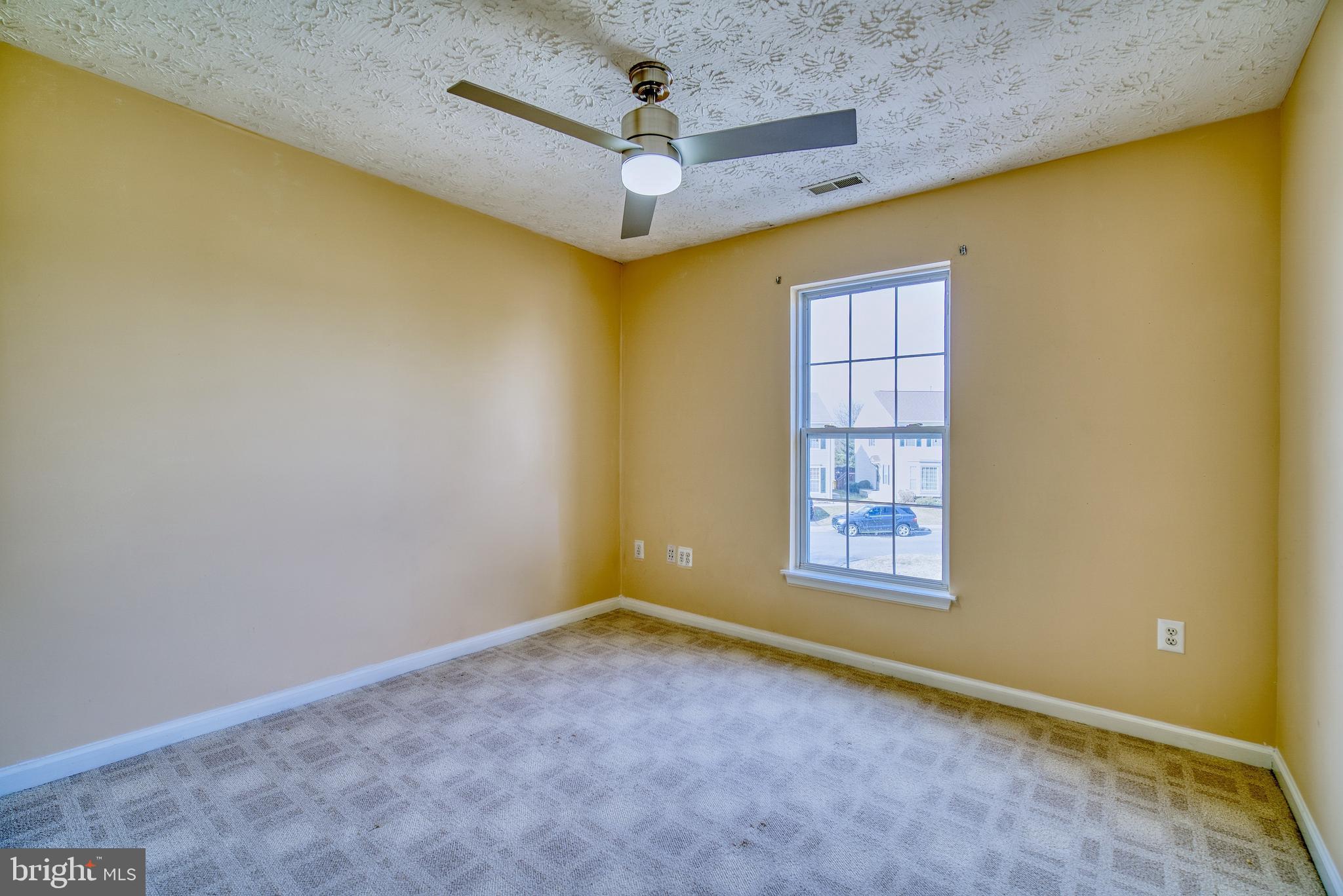 SEVEN OAKS - Residential