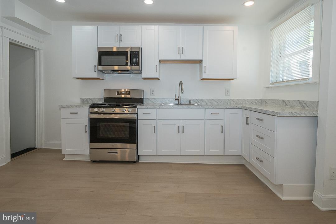 STONEHURST - Residential