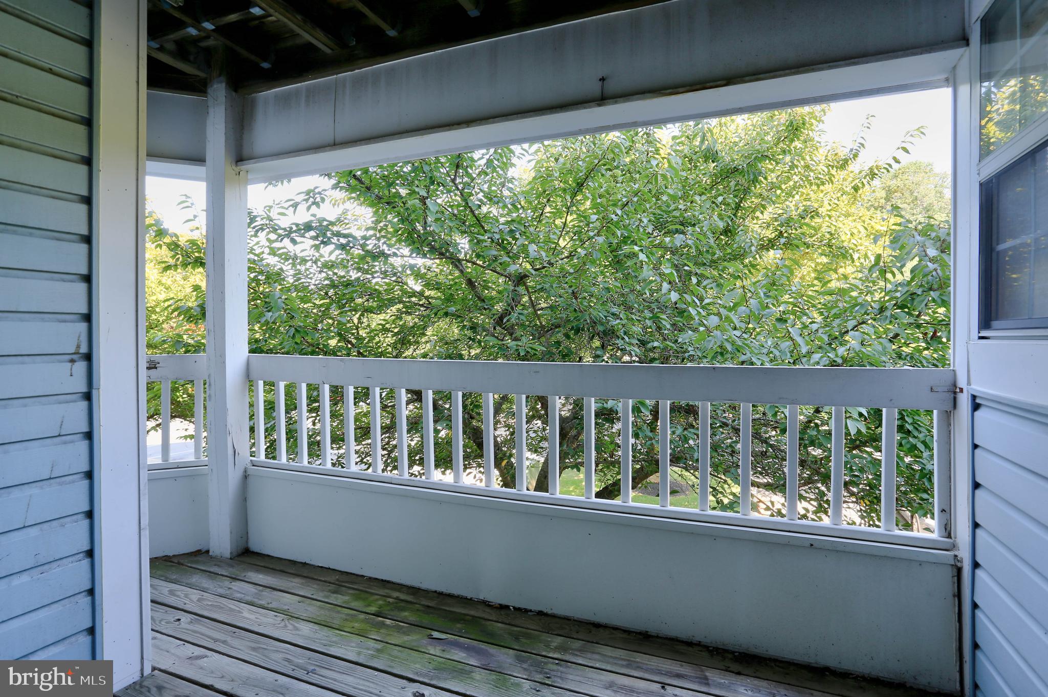 VILLAGE OF MONTGOMERY RUN - Residential