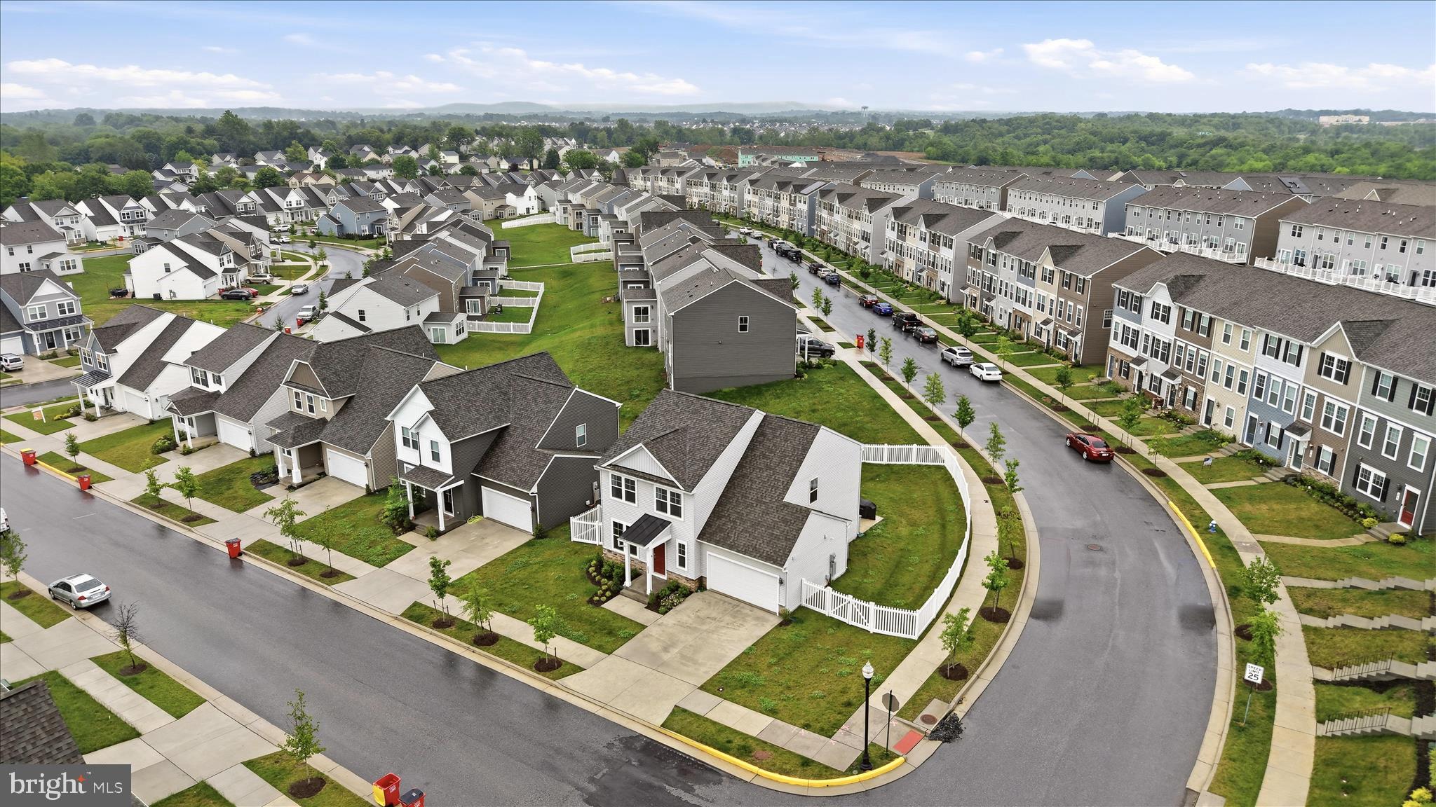 PRESIDENTS POINTE - Residential