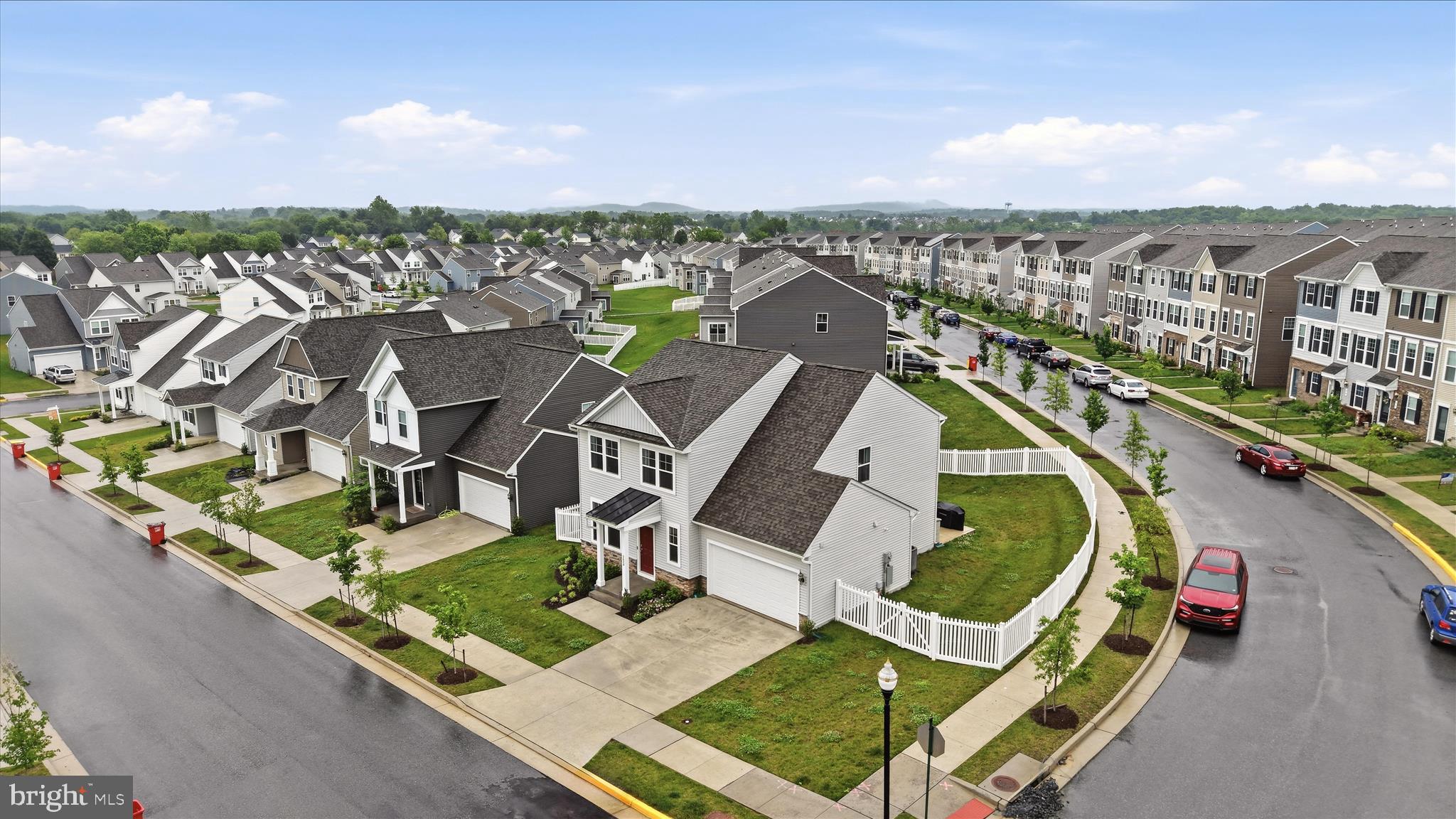 PRESIDENTS POINTE - Residential