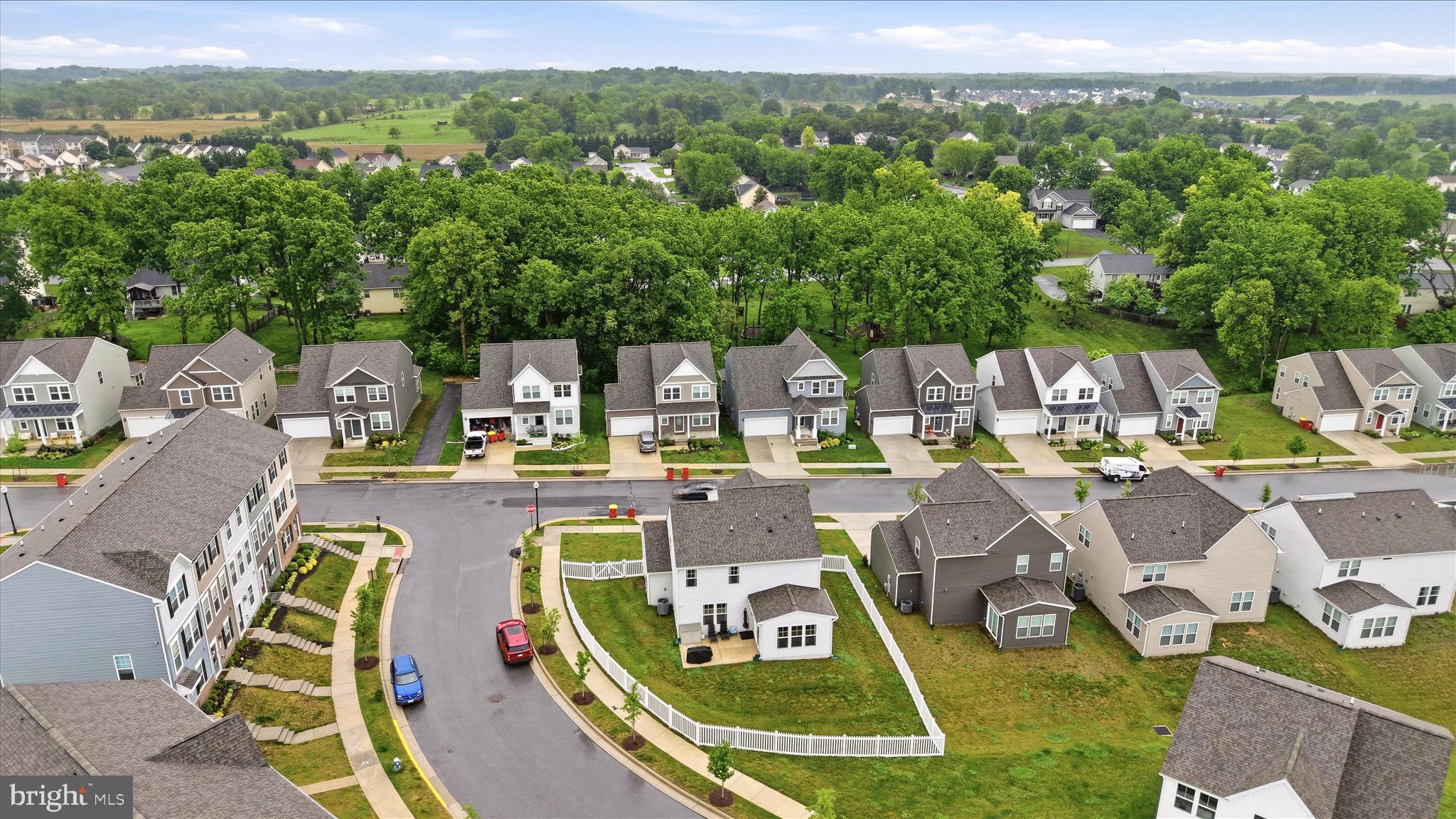 PRESIDENTS POINTE - Residential