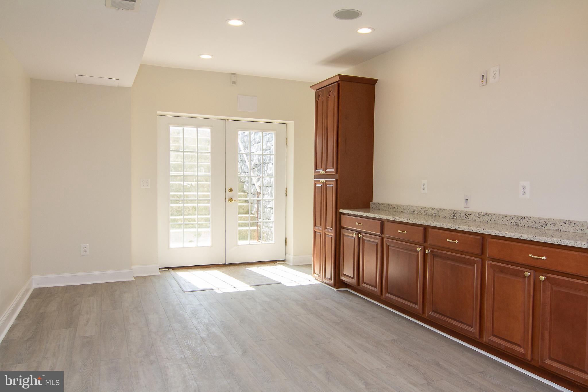 BLUE MOON HEIGHTS - Residential