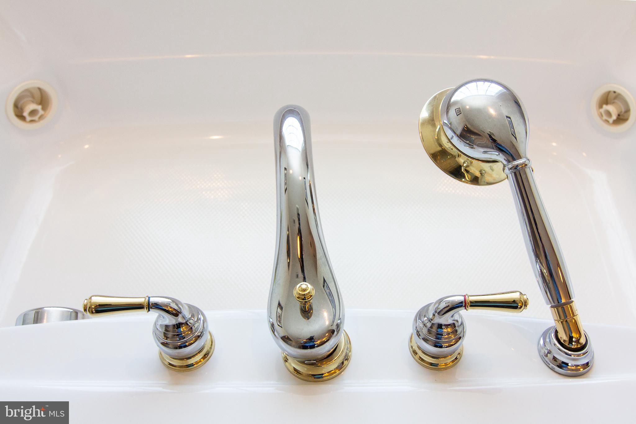 BLUE MOON HEIGHTS - Residential