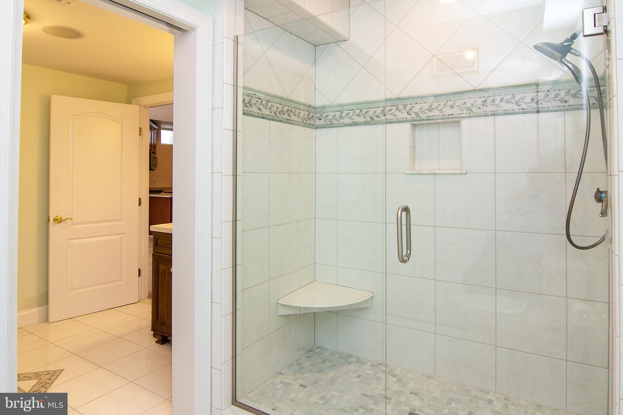 BLUE MOON HEIGHTS - Residential